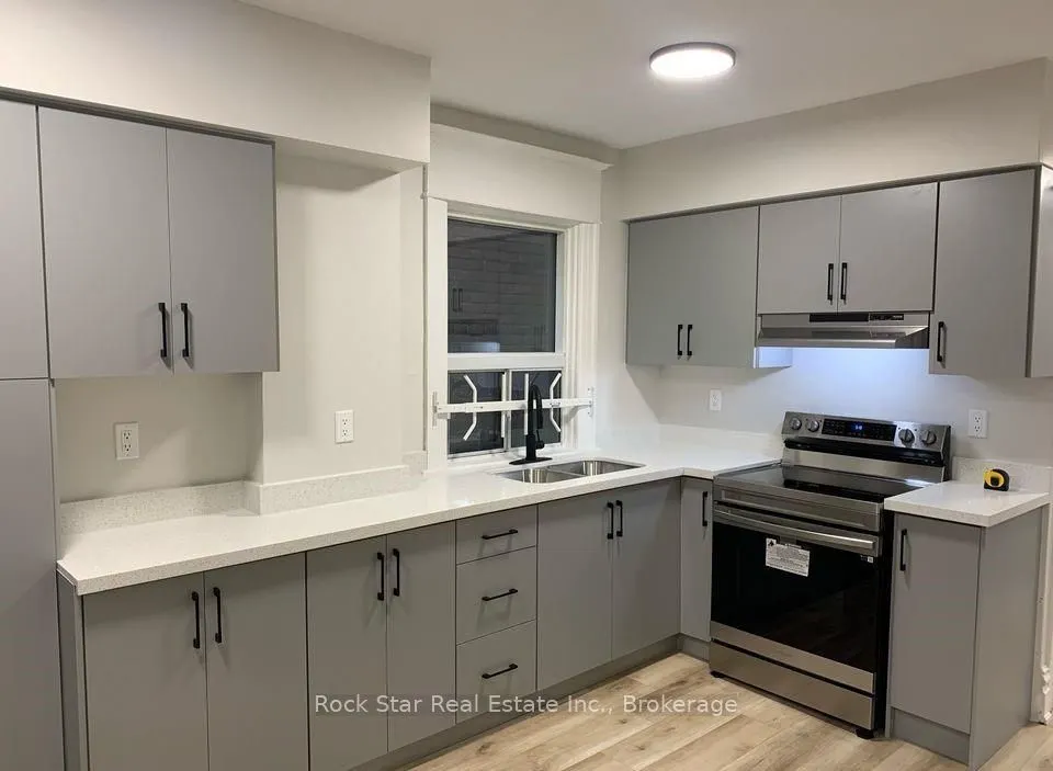 28 Myrtle Avenue, #Main
