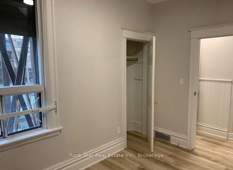 28 Myrtle Avenue, #Main