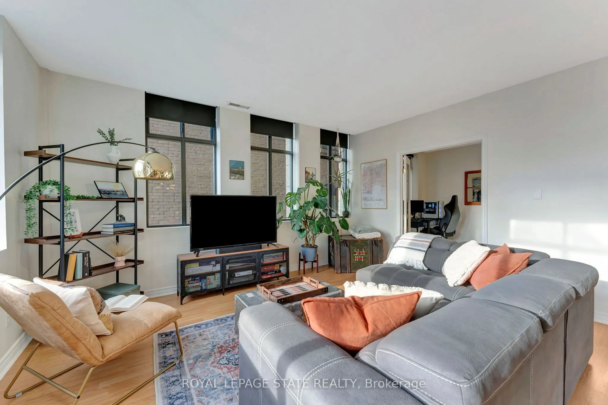 36 James Street S, #701