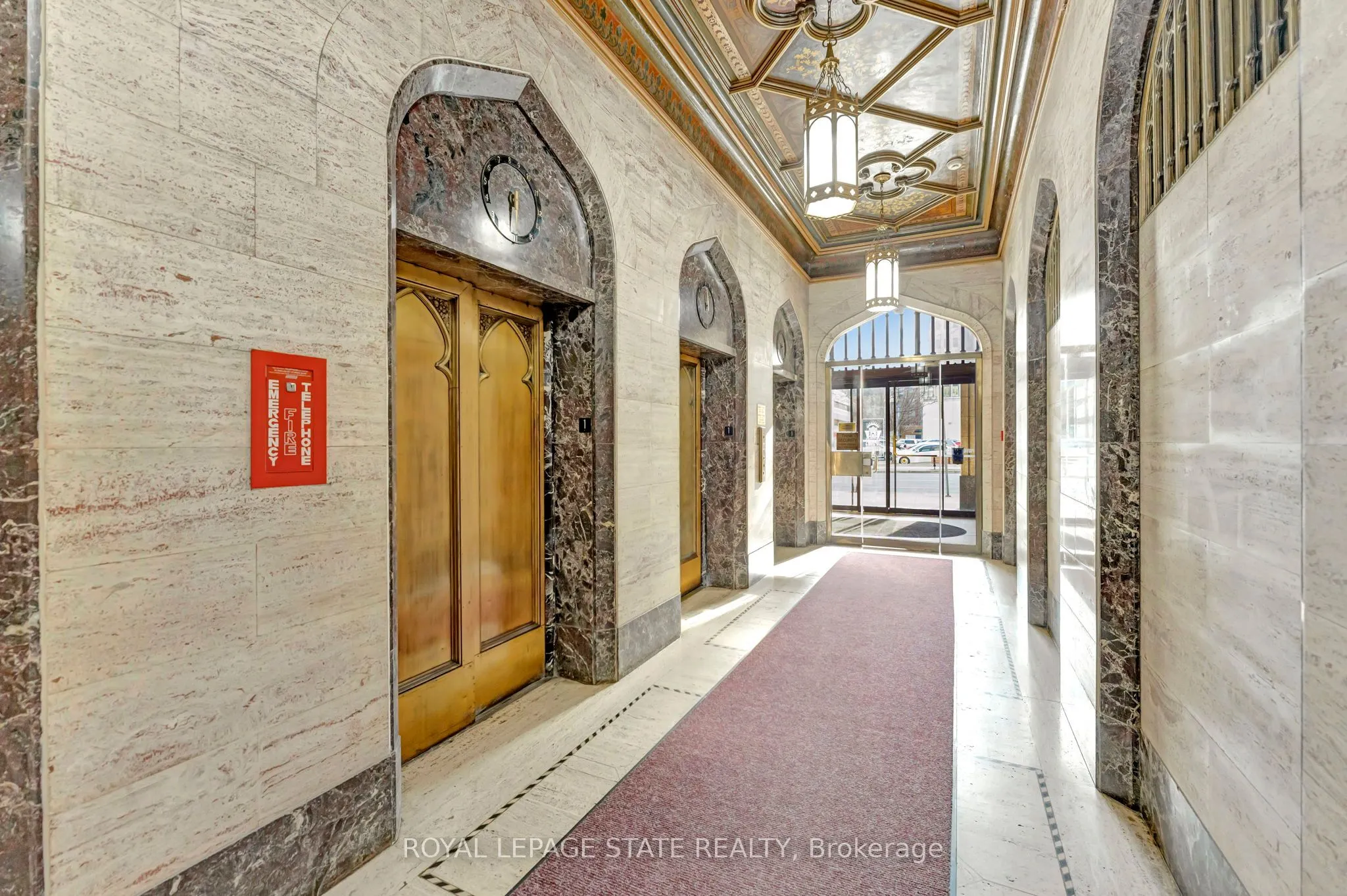 36 James Street S, #701