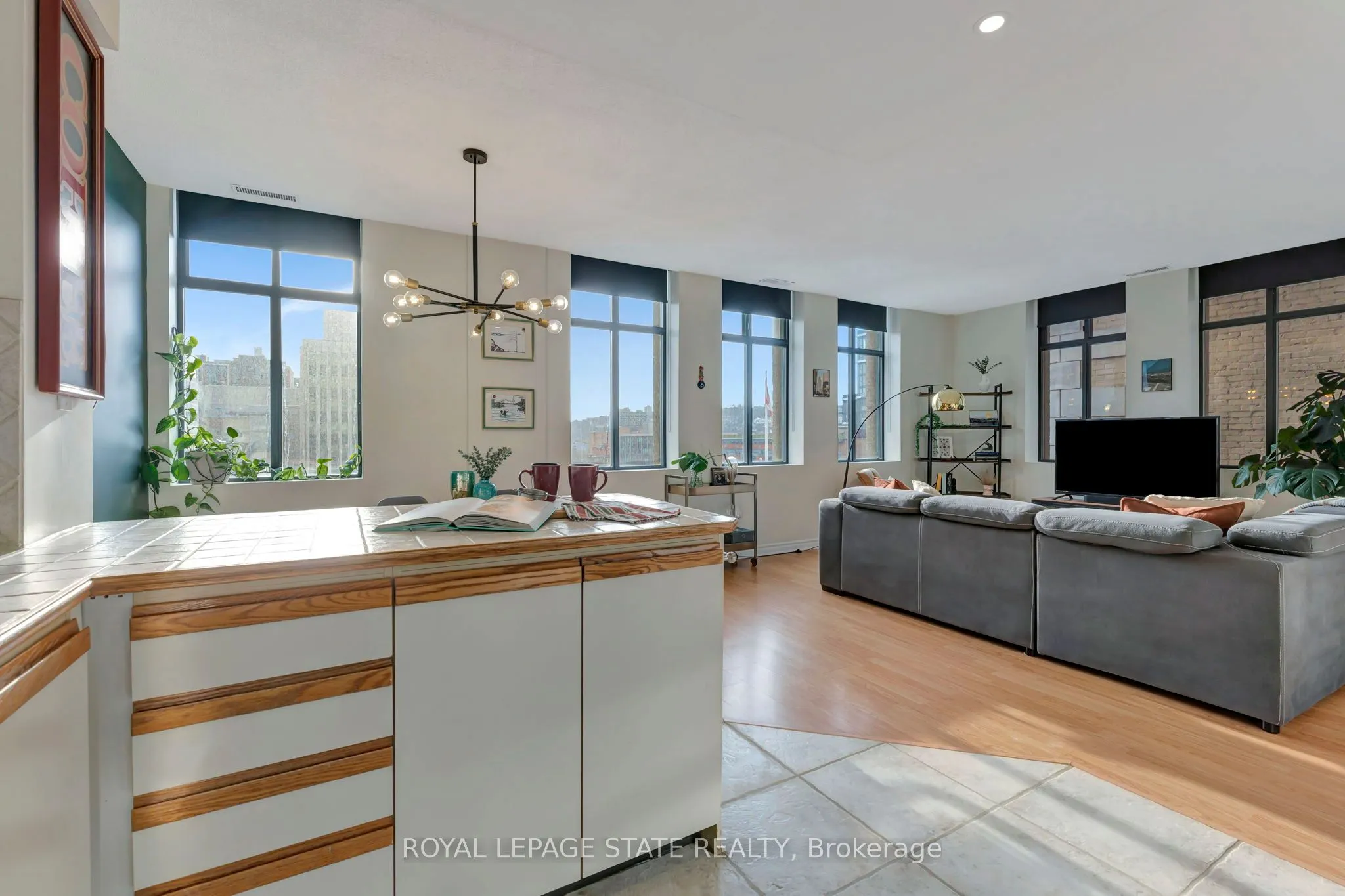 36 James Street S, #701