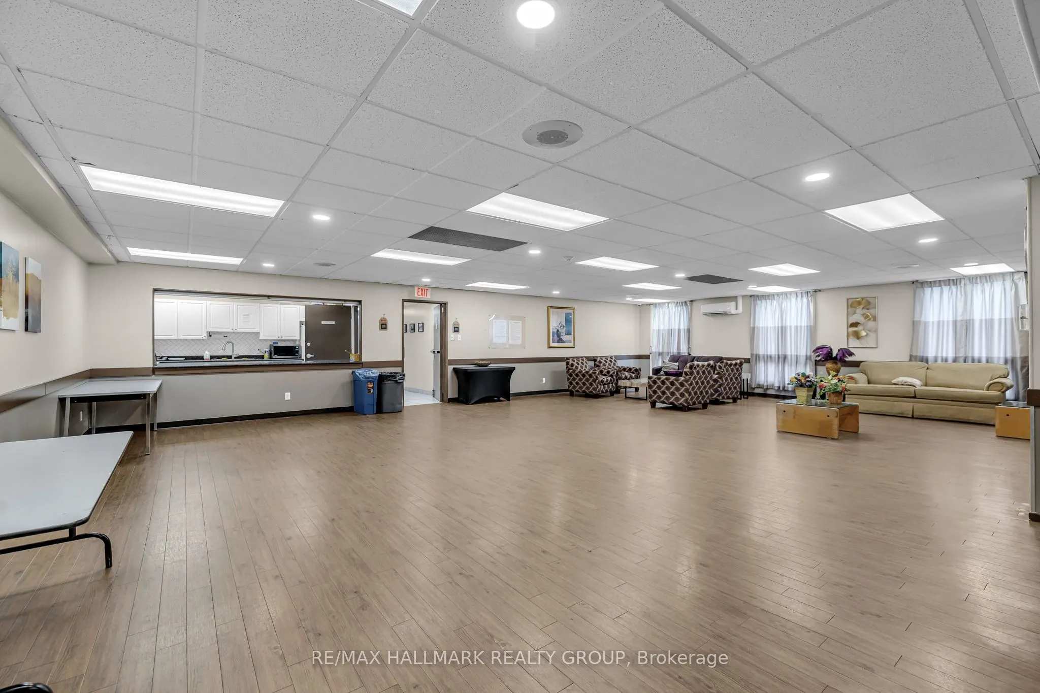 158B MCARTHUR Avenue #1906