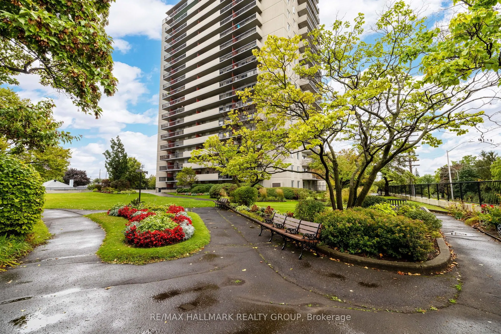 158B MCARTHUR Avenue #1906