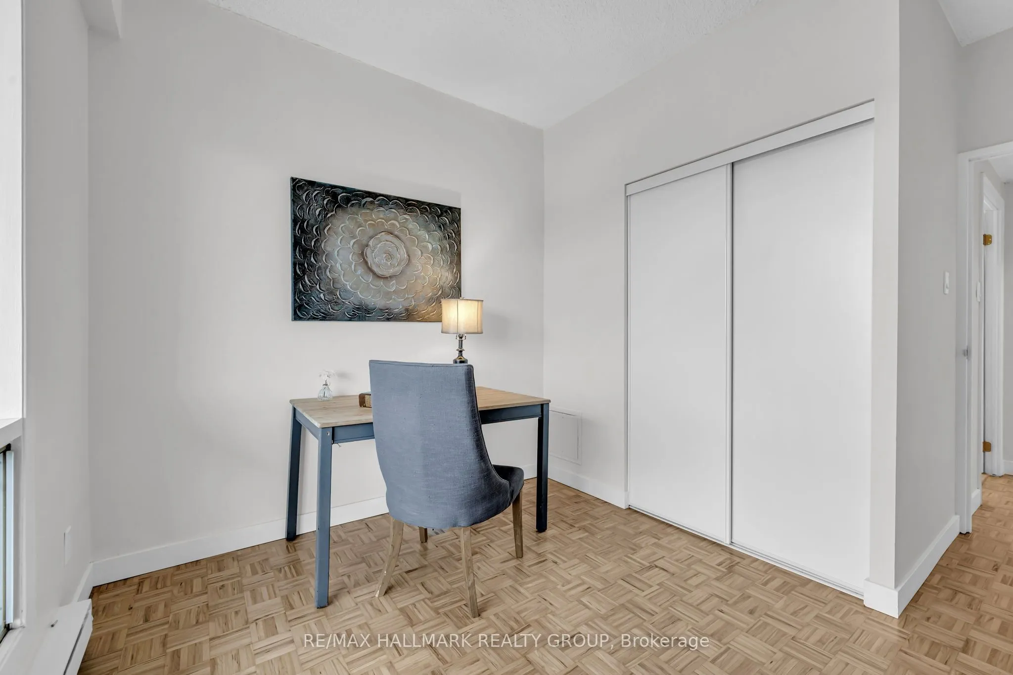 158B MCARTHUR Avenue #1906