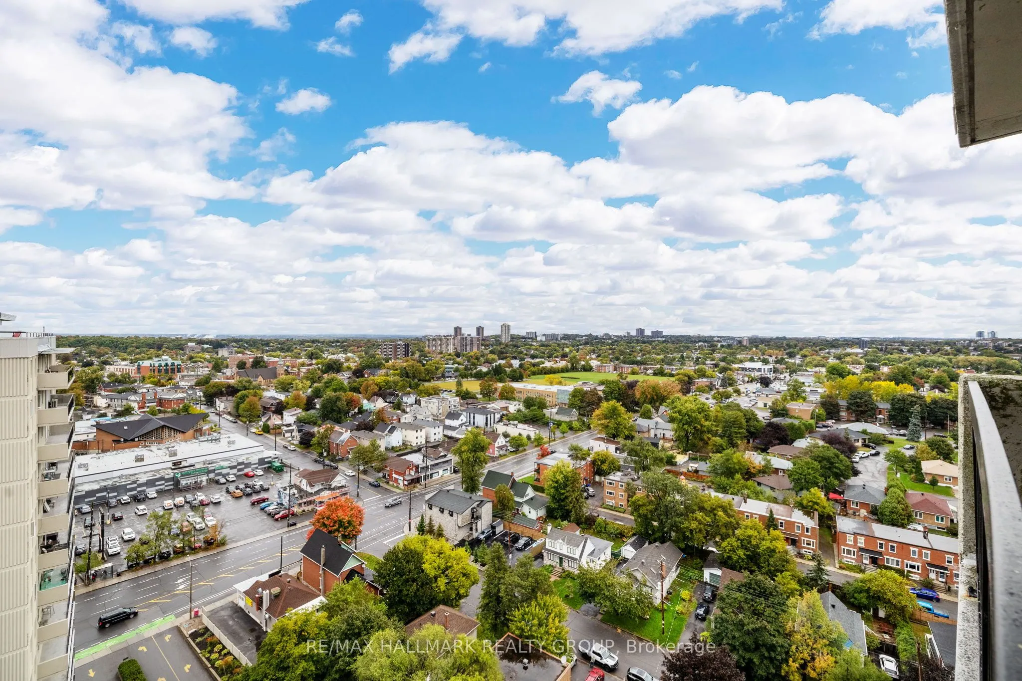 158B MCARTHUR Avenue #1906