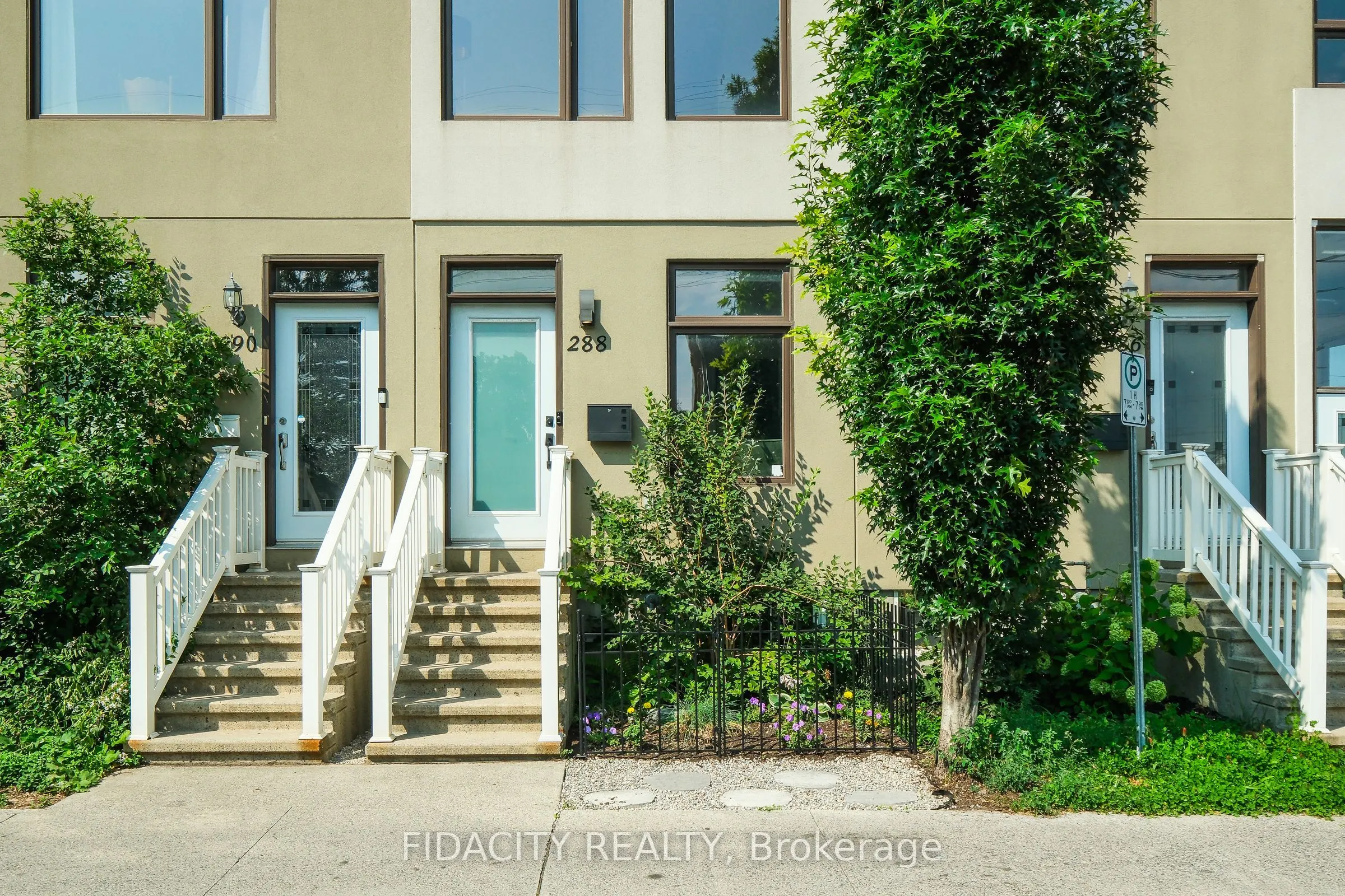 288 Cambridge Street N