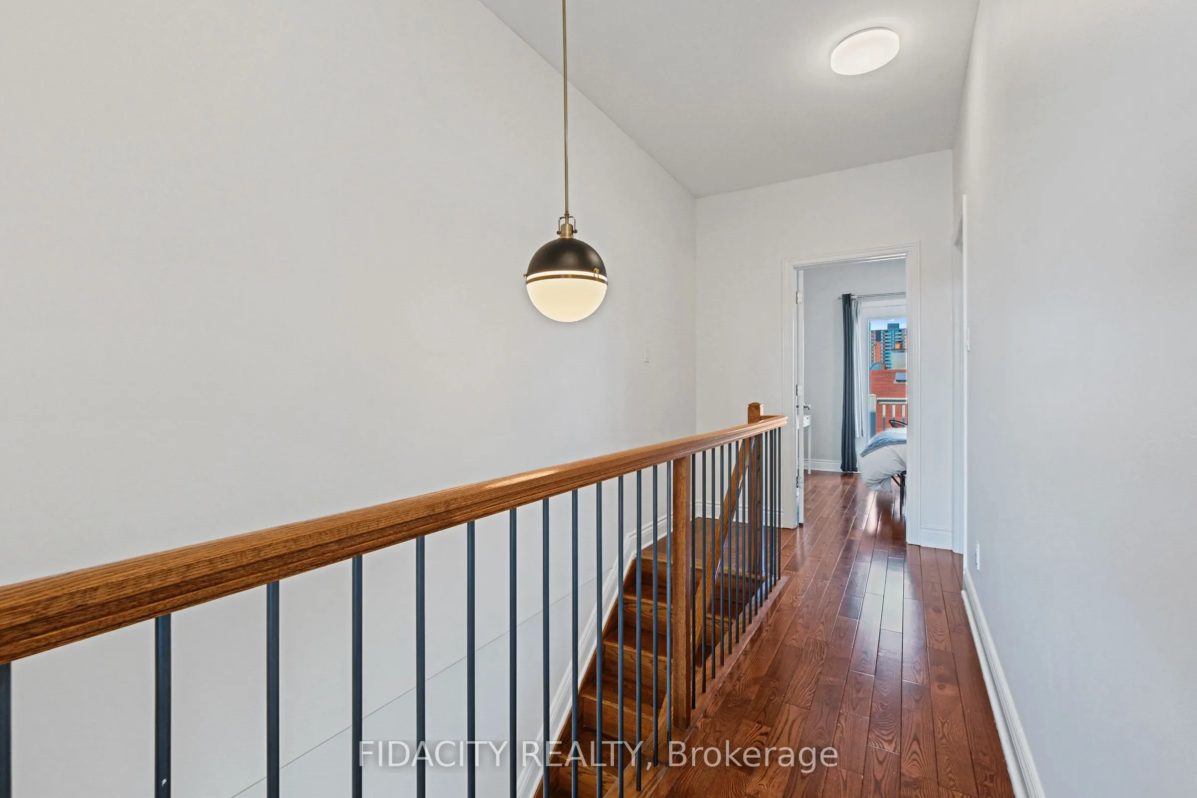 288 Cambridge Street N