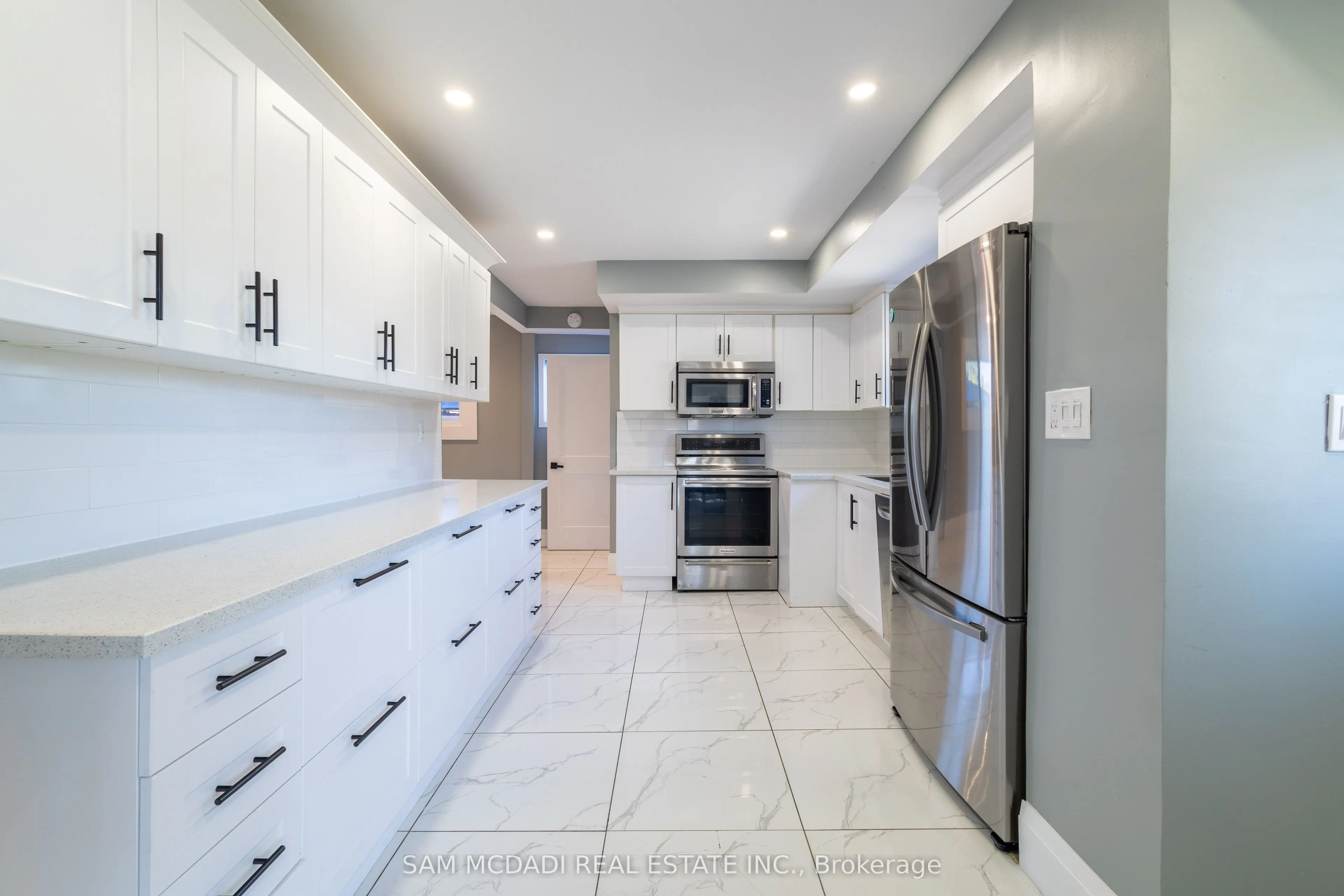 55 Allan Avenue