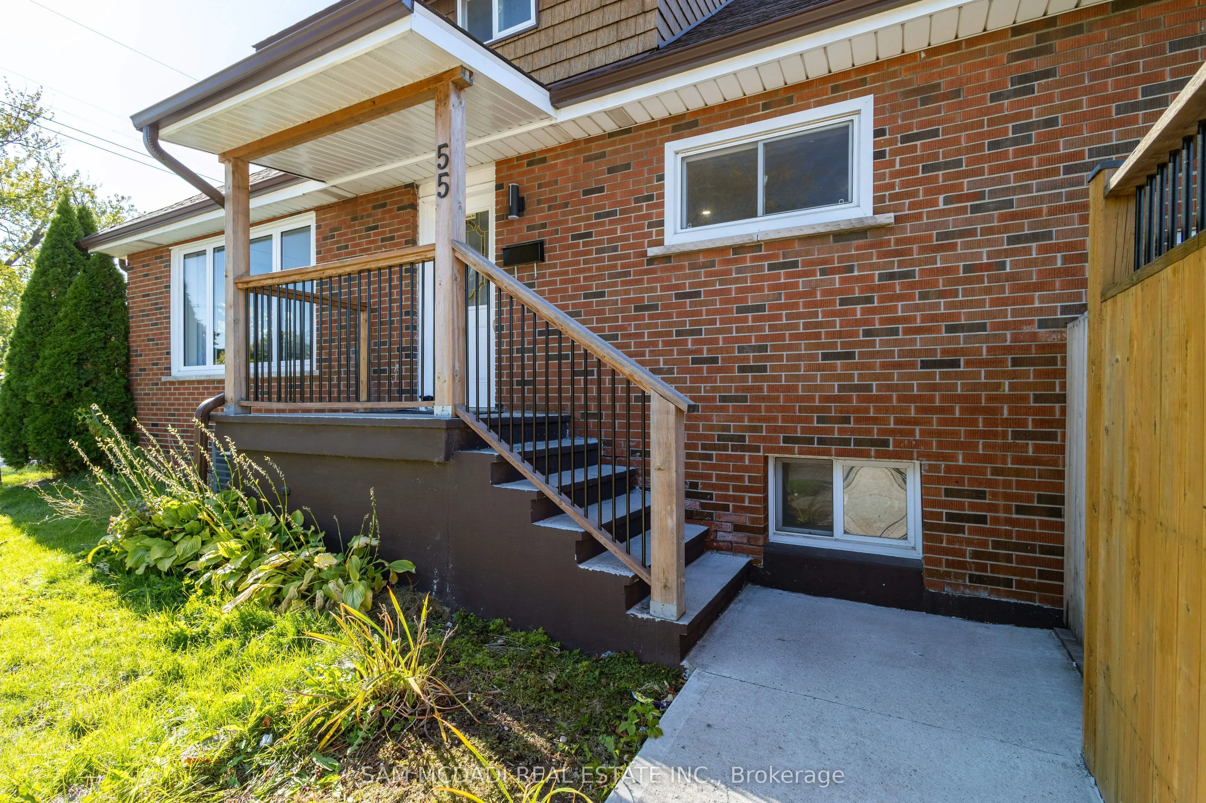 55 Allan Avenue