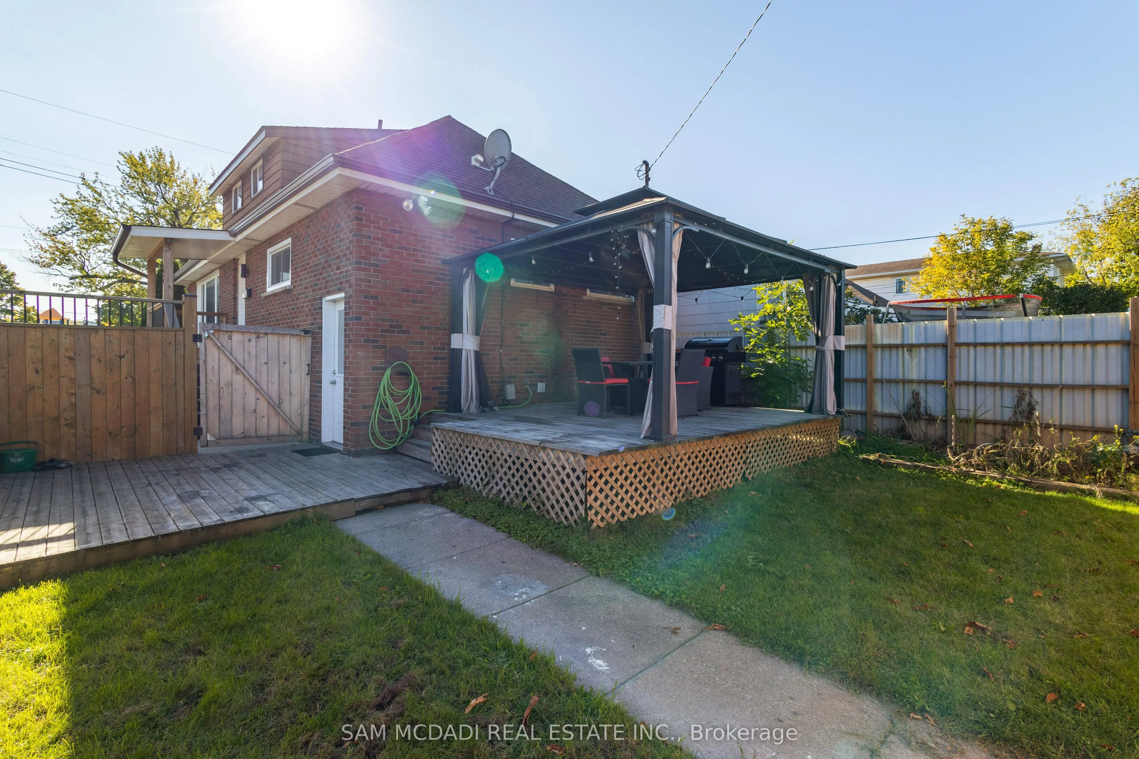 55 Allan Avenue
