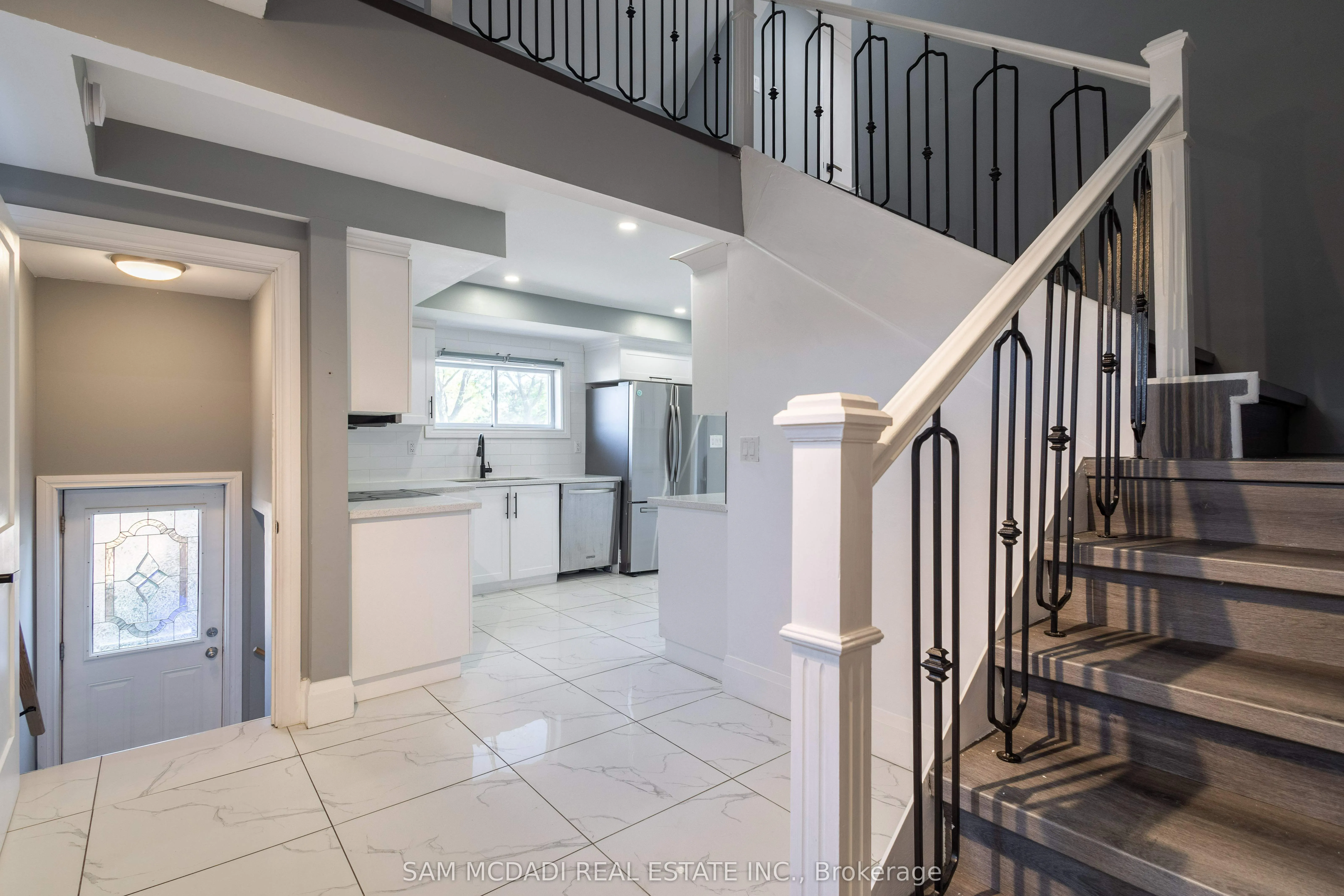 55 Allan Avenue