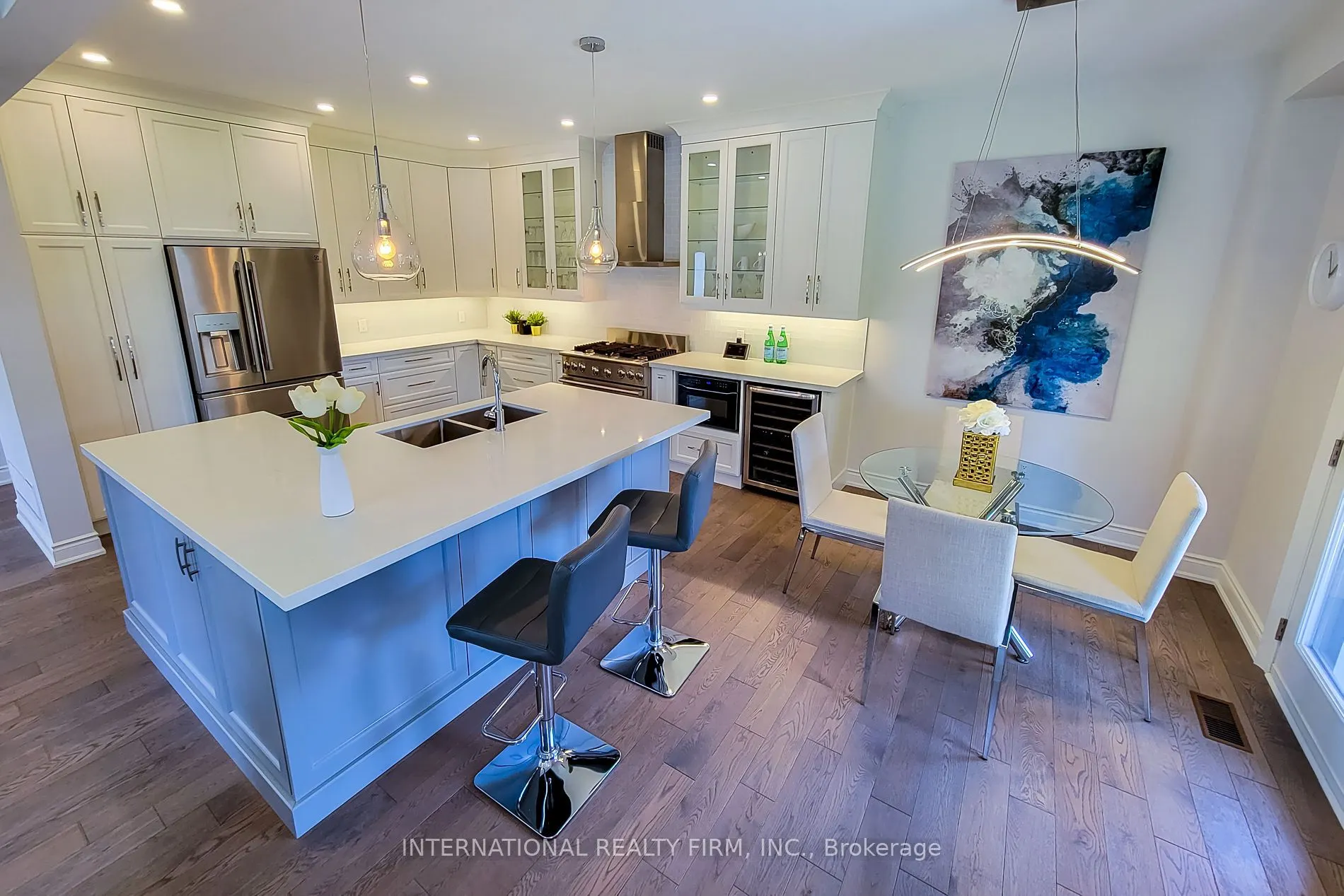 14 Lakeview Drive