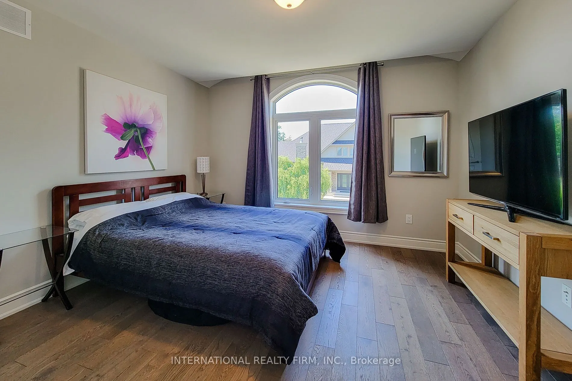 14 Lakeview Drive
