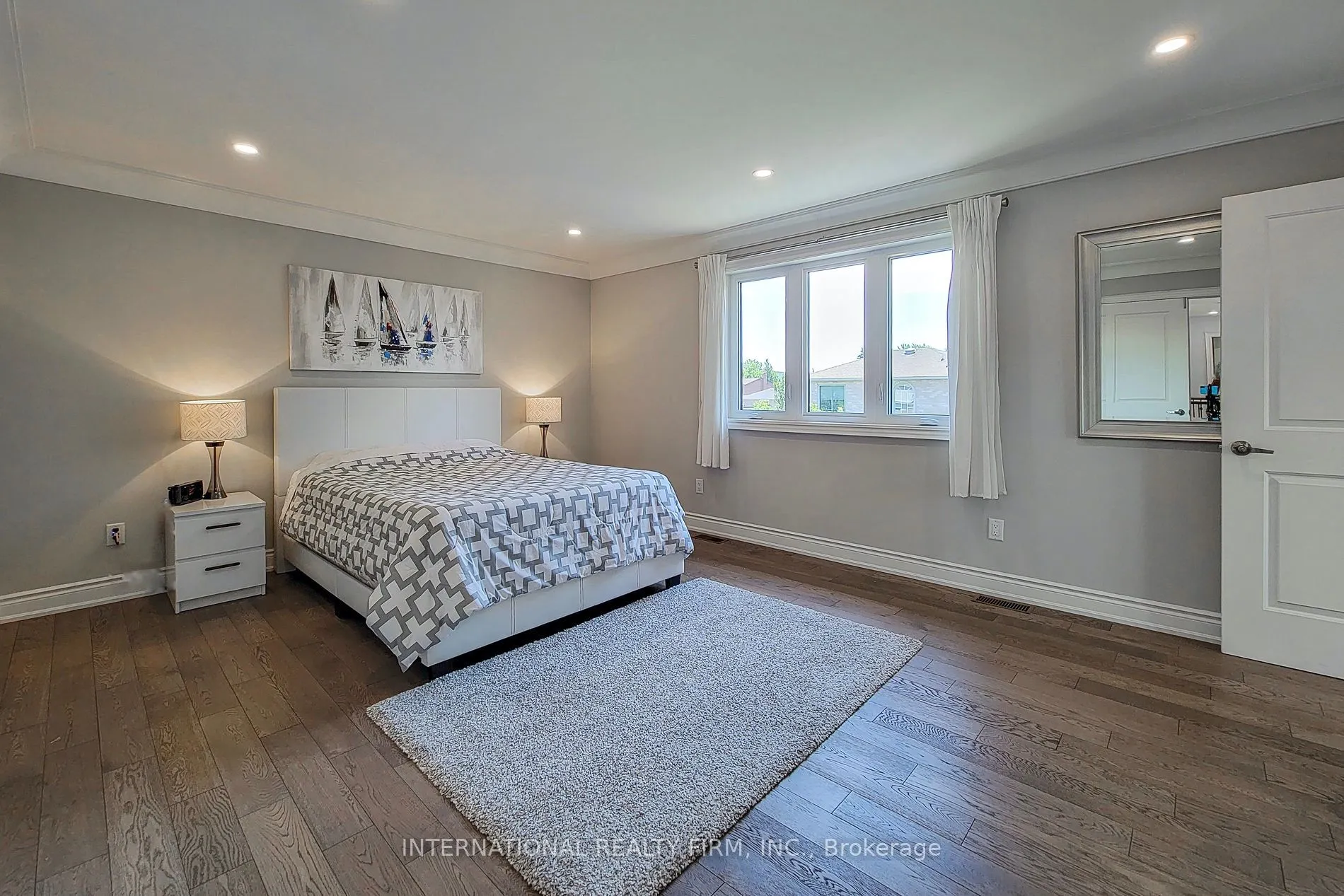 14 Lakeview Drive
