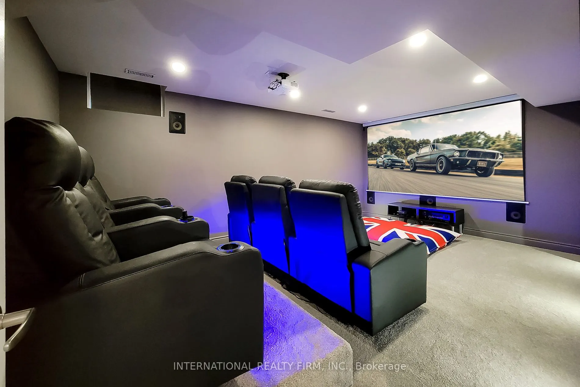 14 Lakeview Drive