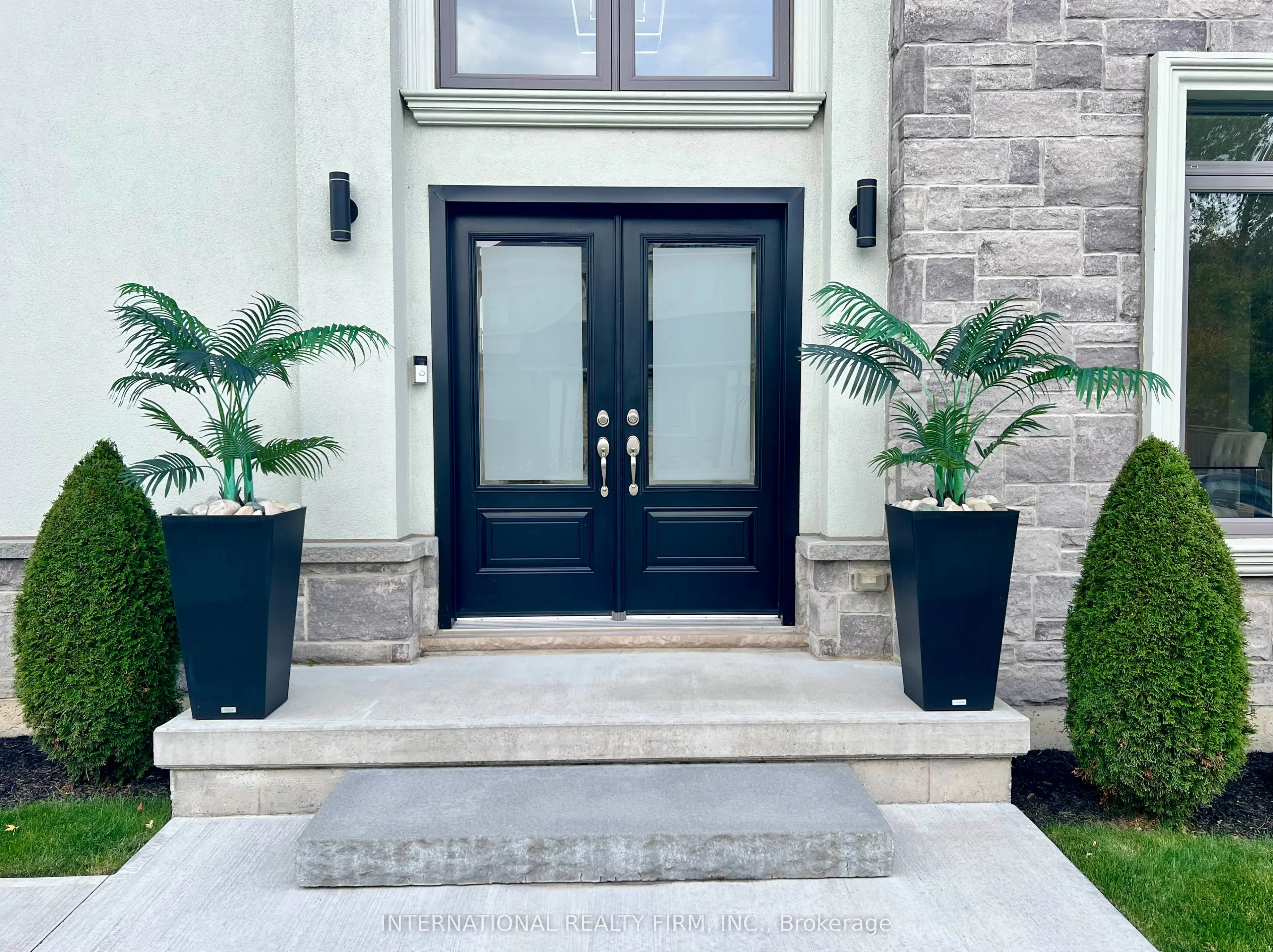 14 Lakeview Drive