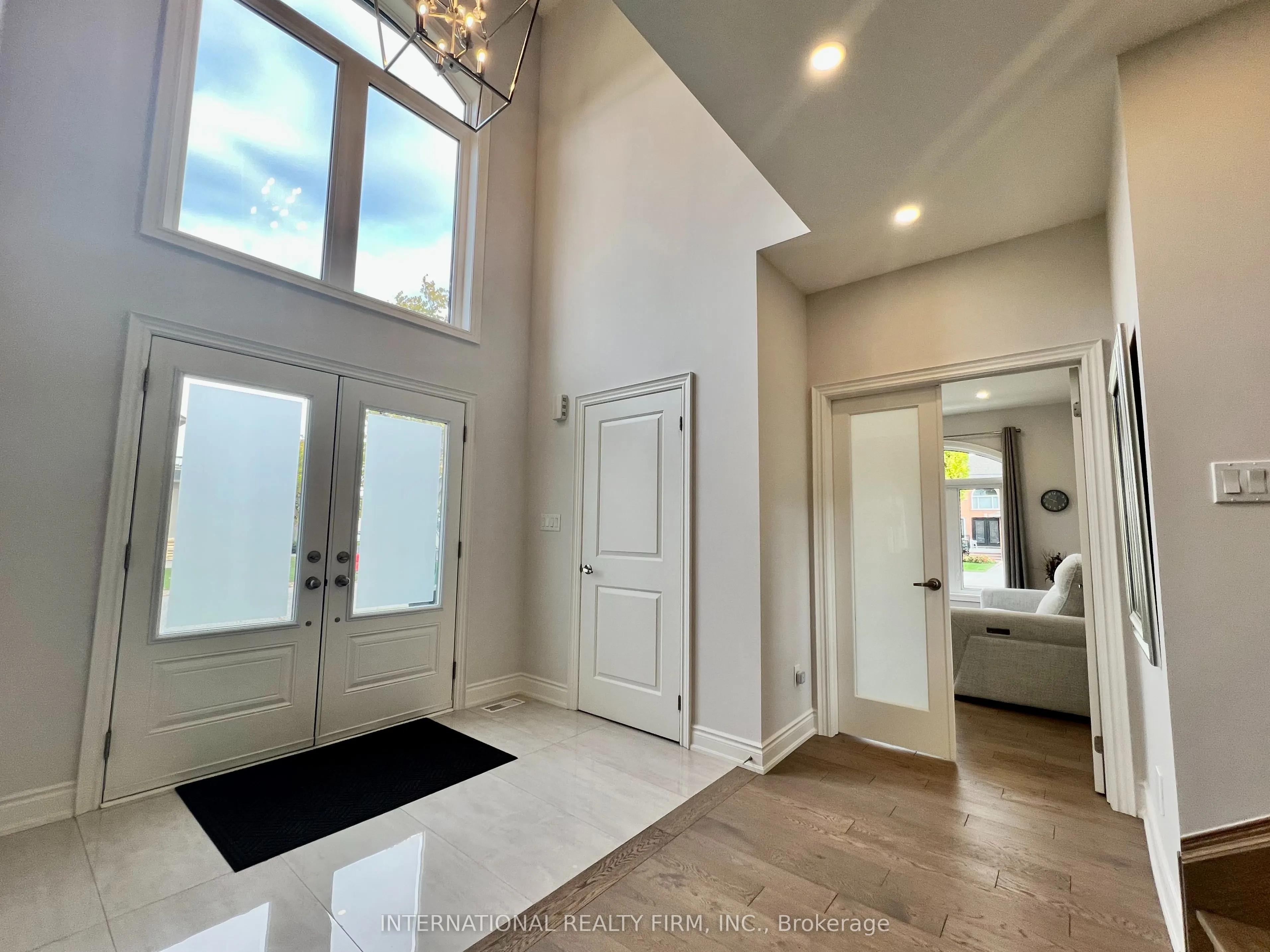 14 Lakeview Drive