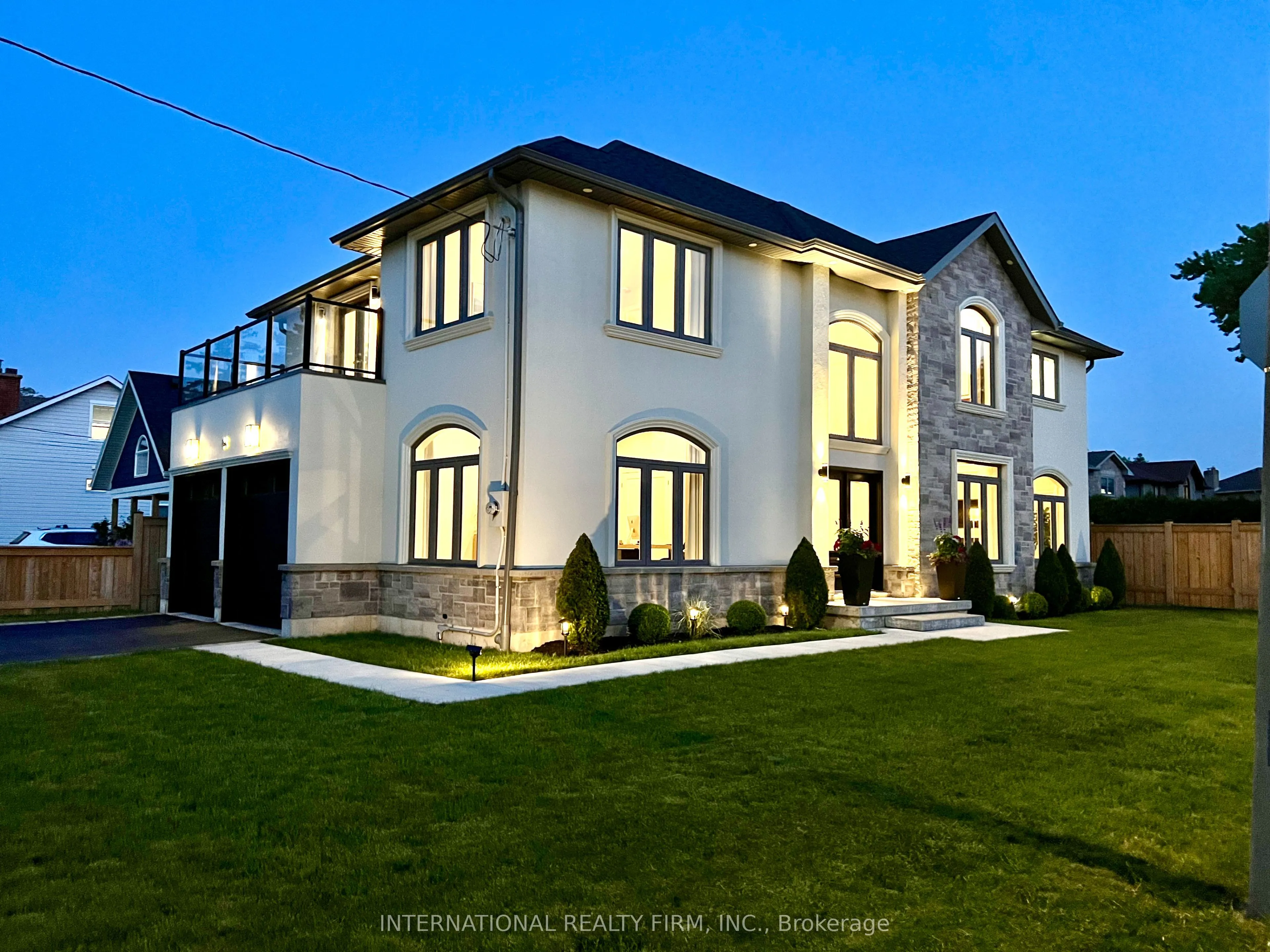 14 Lakeview Drive