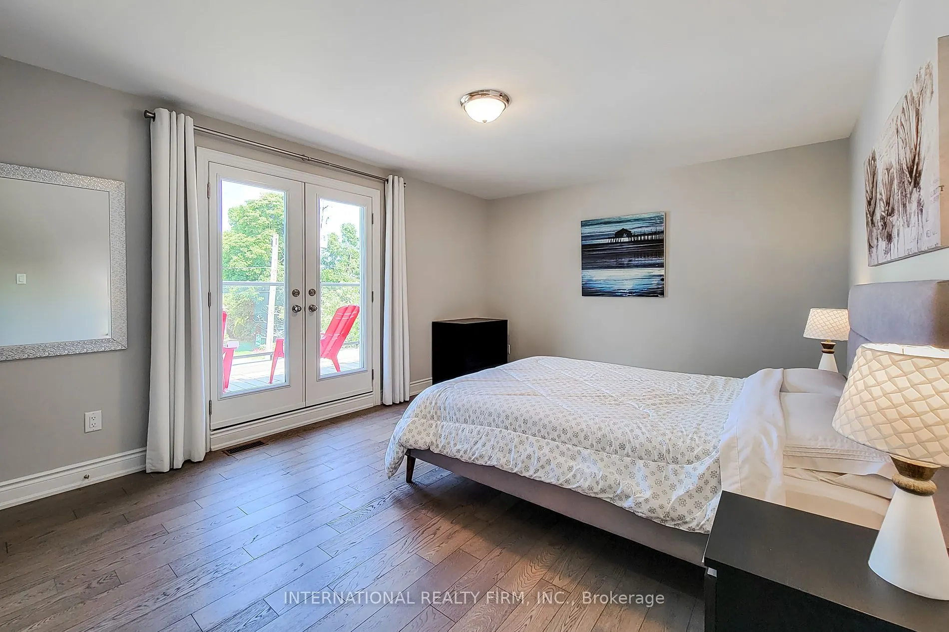 14 Lakeview Drive