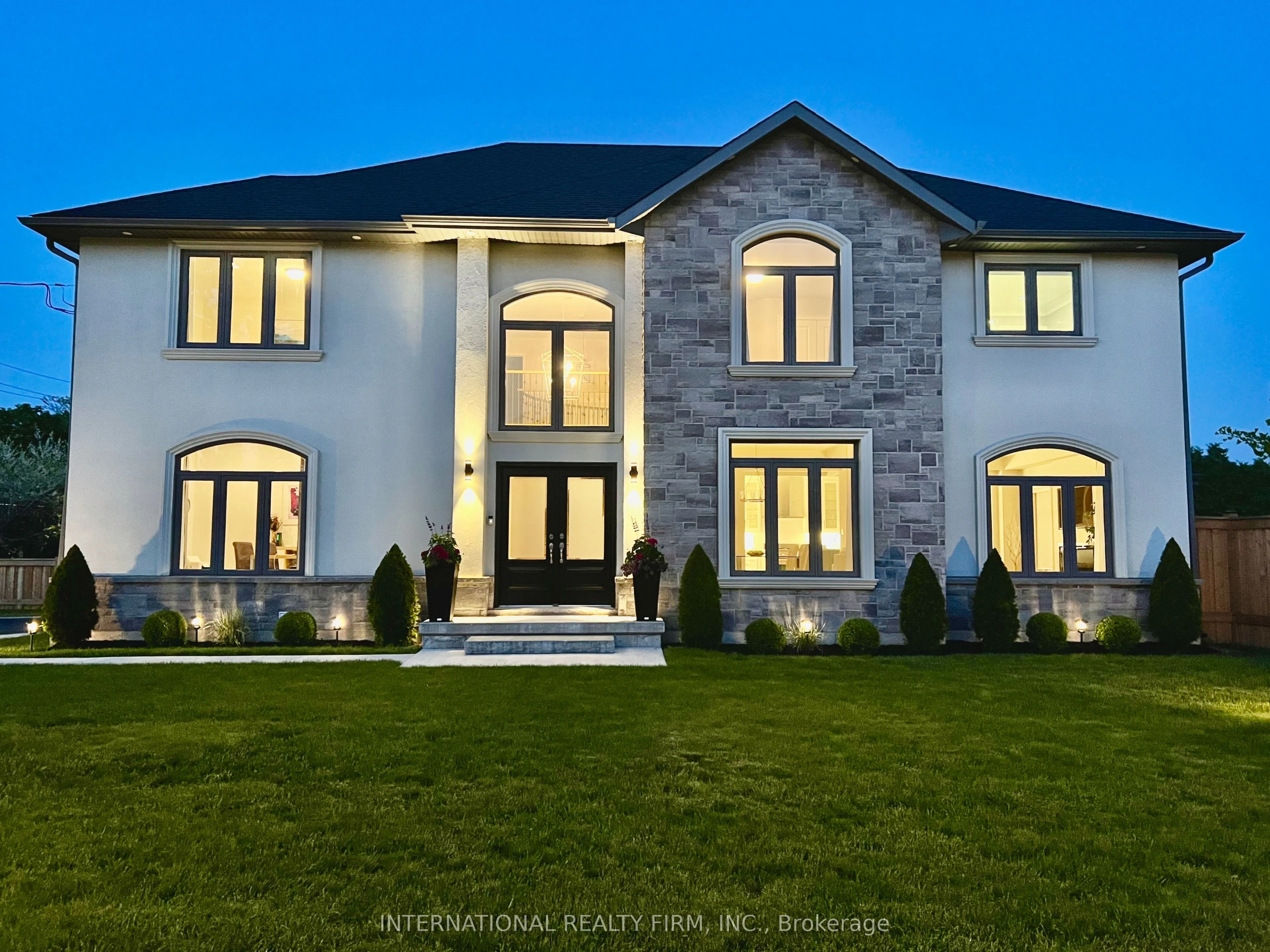 14 Lakeview Drive