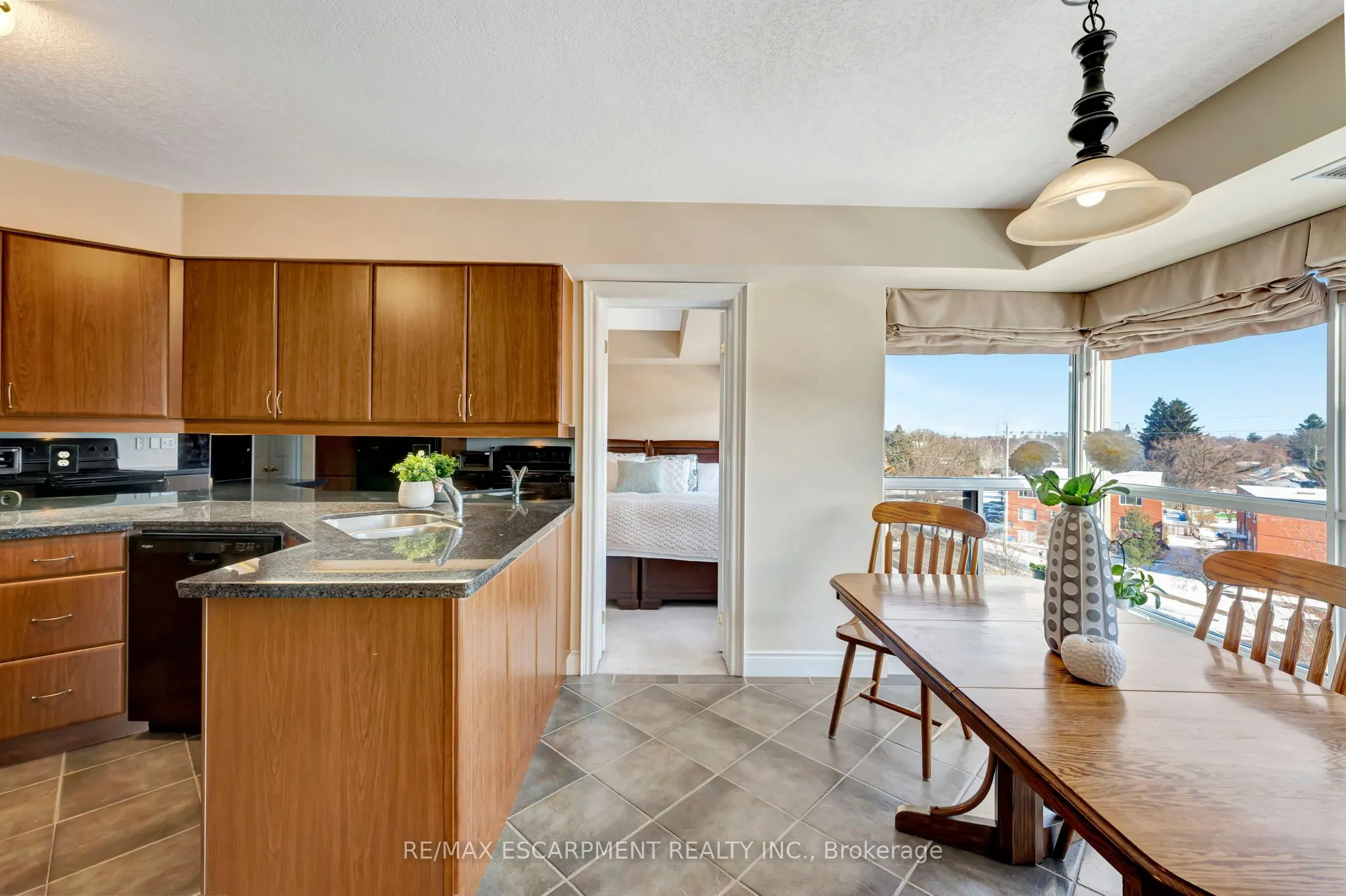 1770 Main Street W, #506