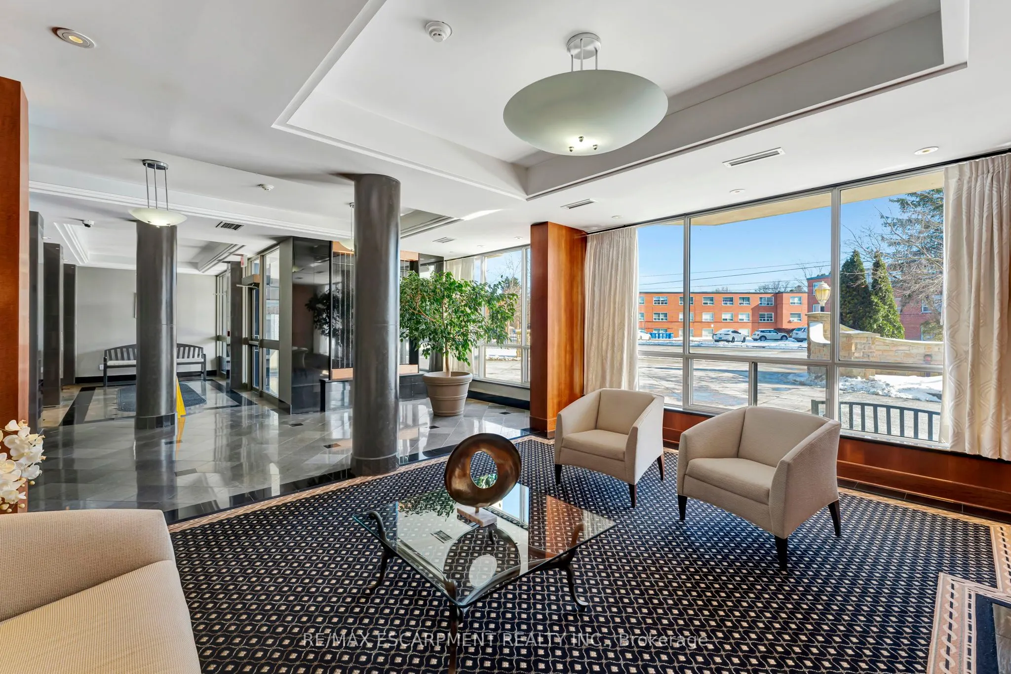 1770 Main Street W, #506