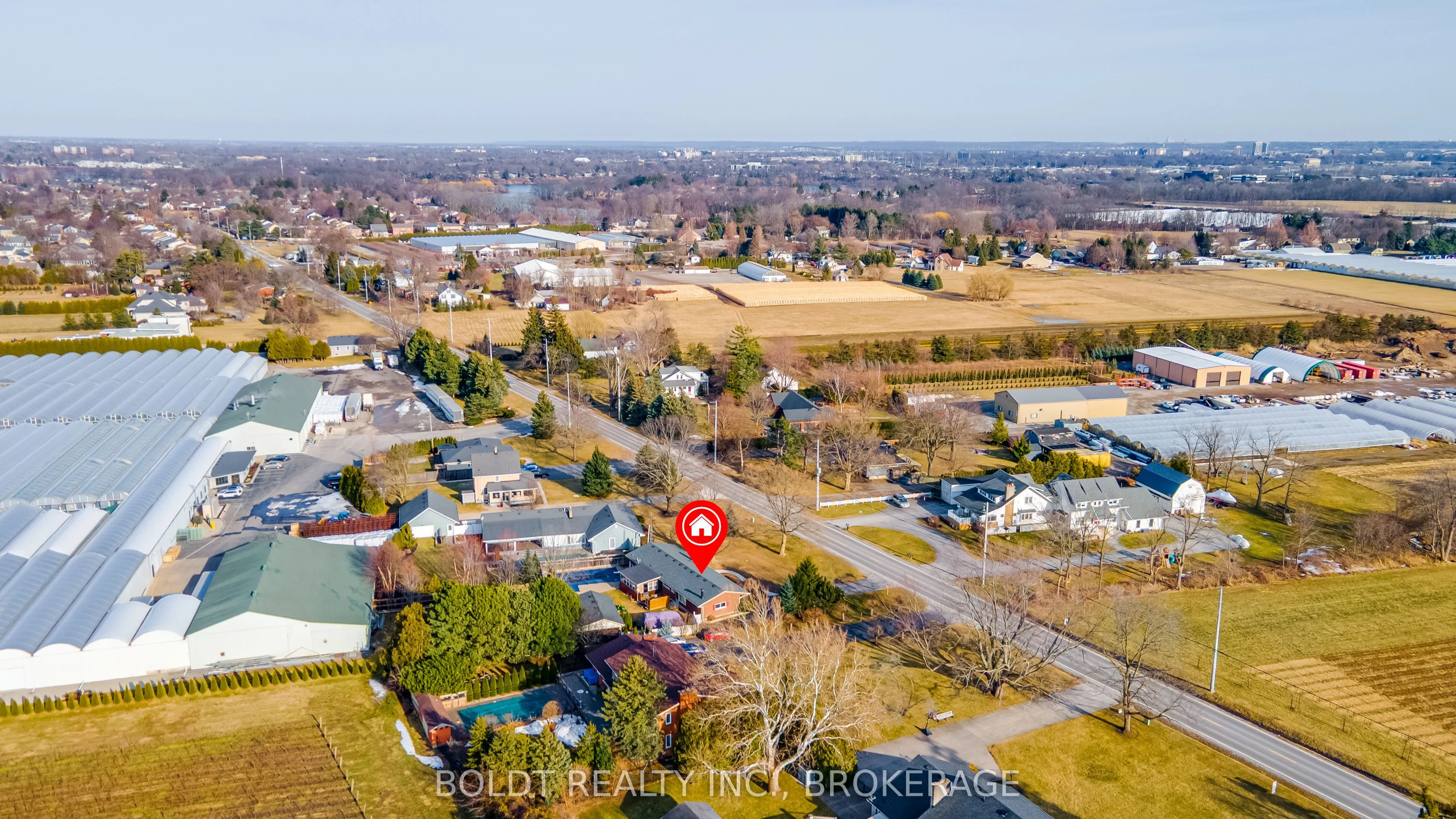 1042 Lakeshore Road W