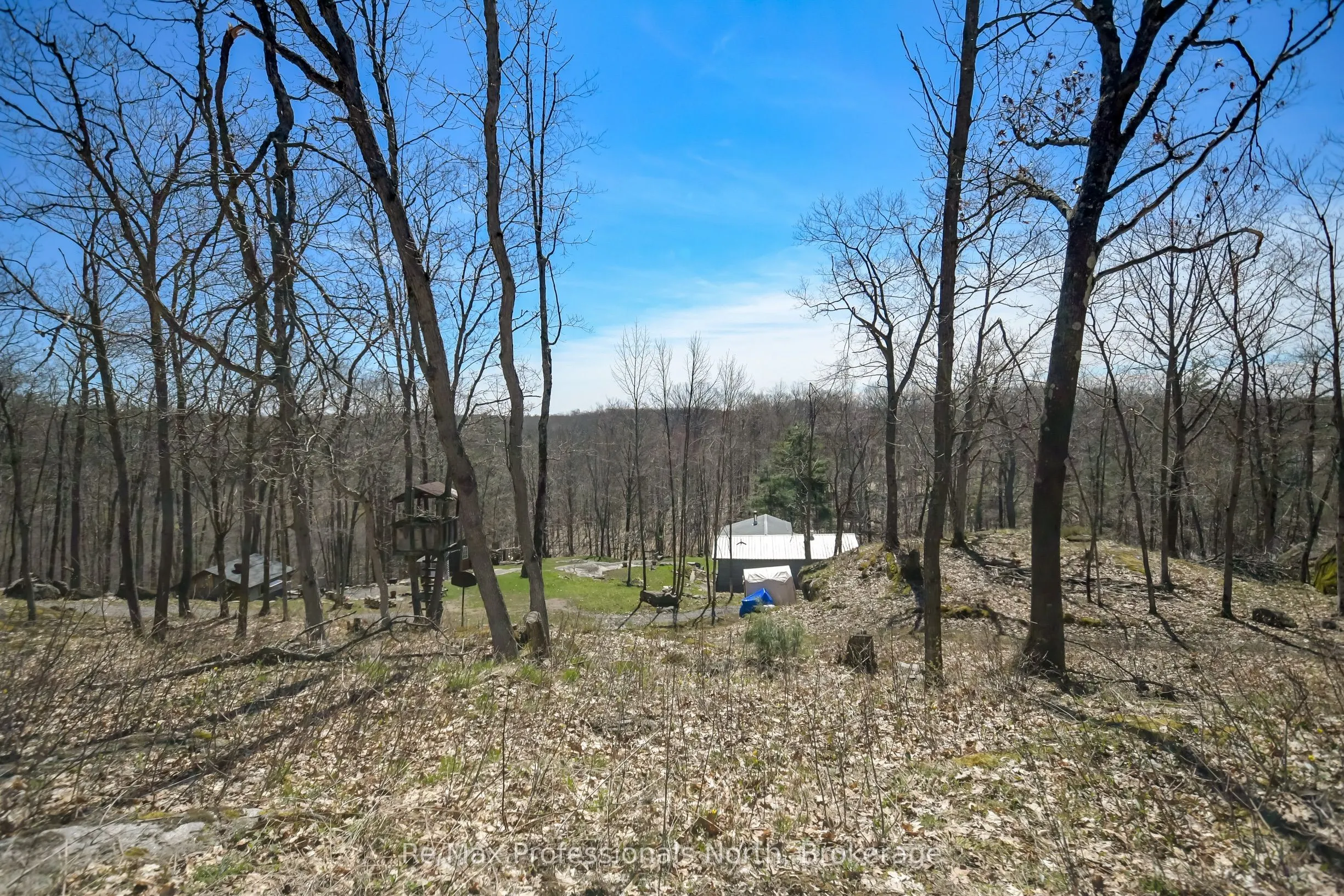 1017 BARLOCHAN Road