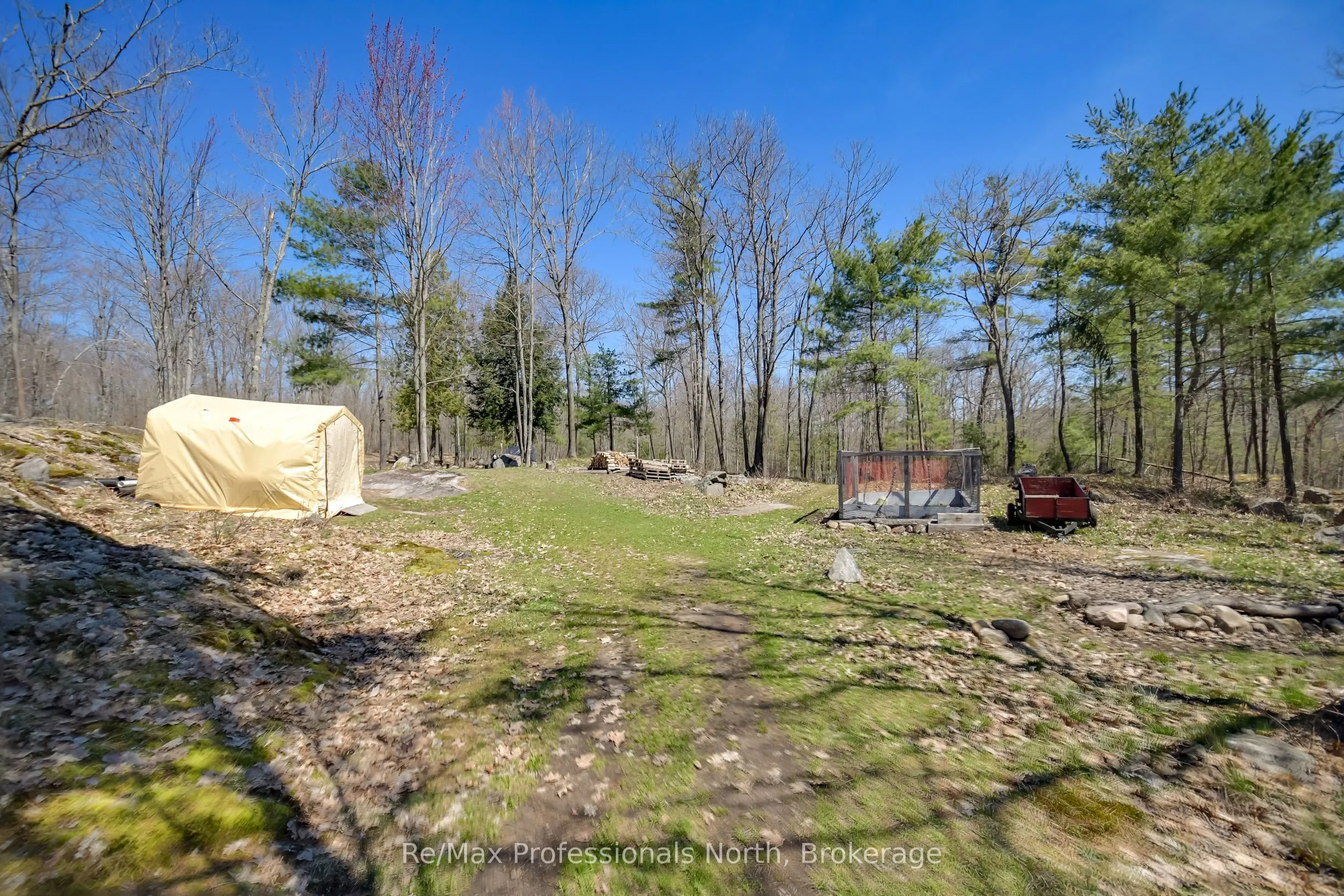 1017 BARLOCHAN Road