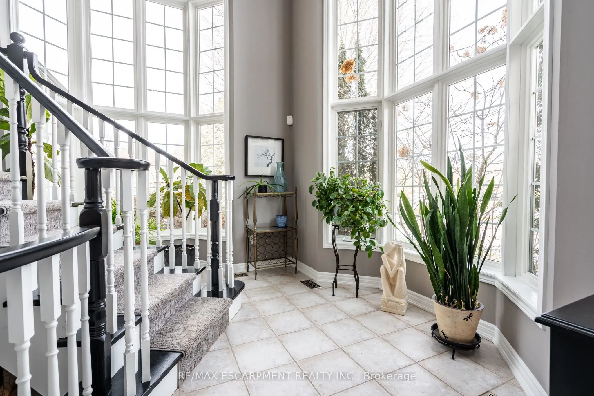 83 Southcreek Court