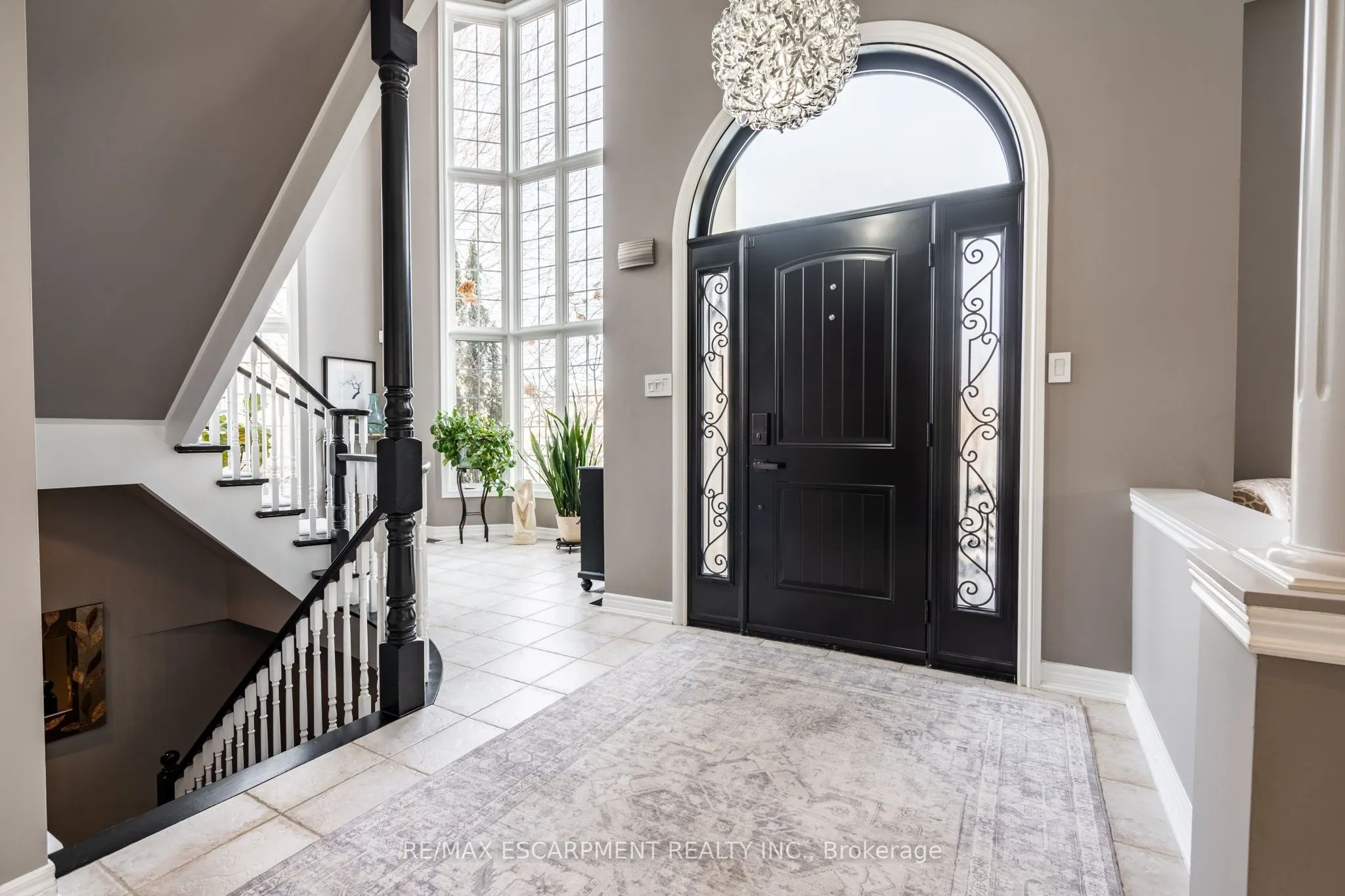 83 Southcreek Court