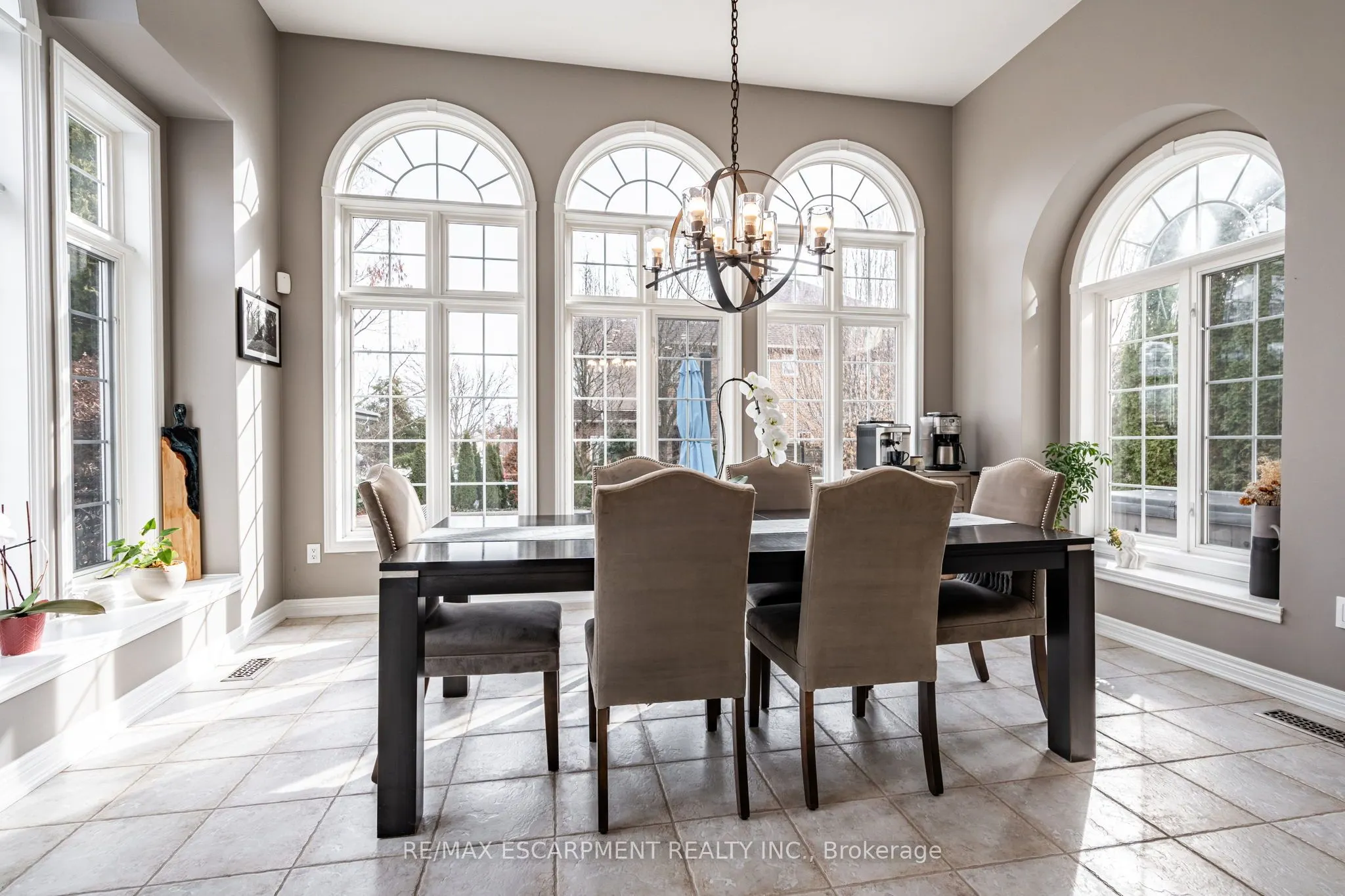 83 Southcreek Court