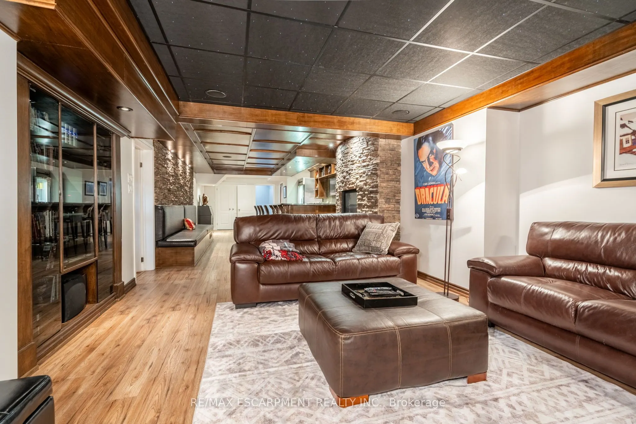 83 Southcreek Court