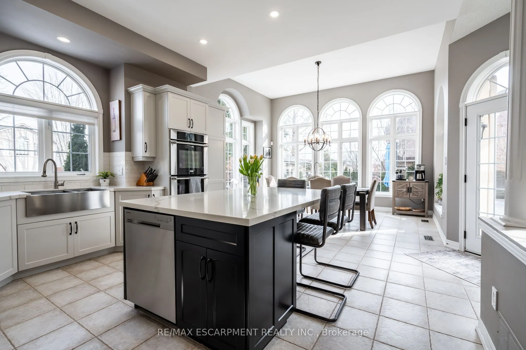 83 Southcreek Court
