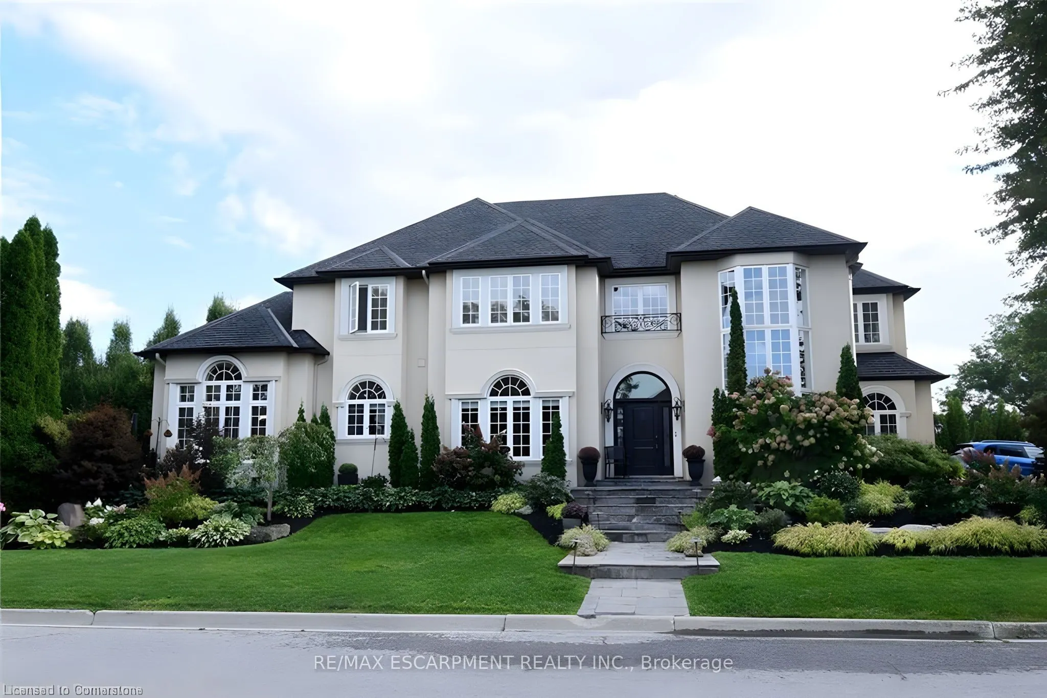 83 Southcreek Court