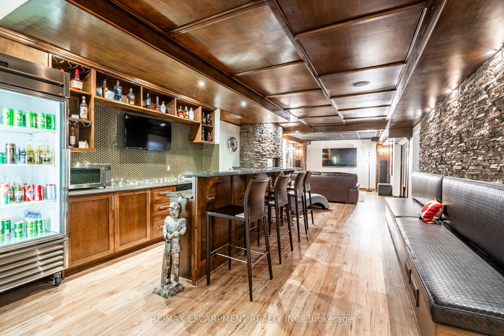 83 Southcreek Court