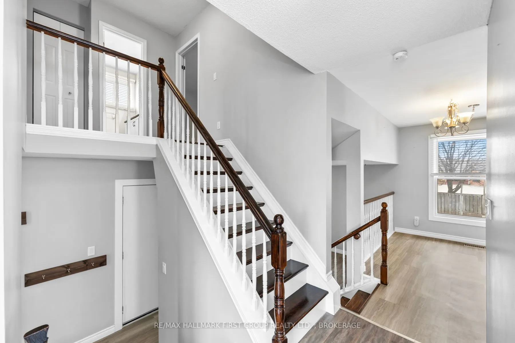 806 Cataraqui Woods Drive
