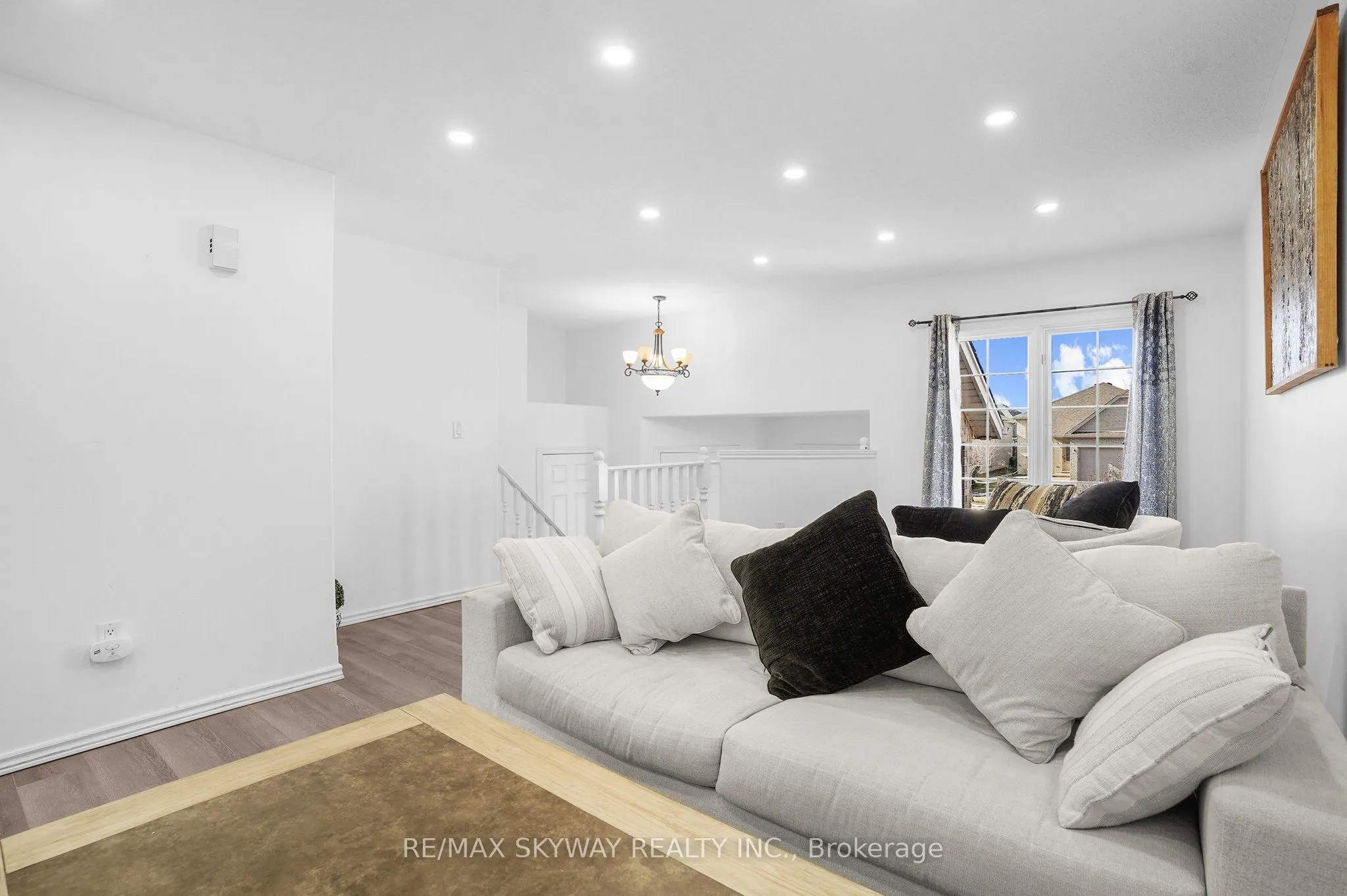8 Bradley Lane