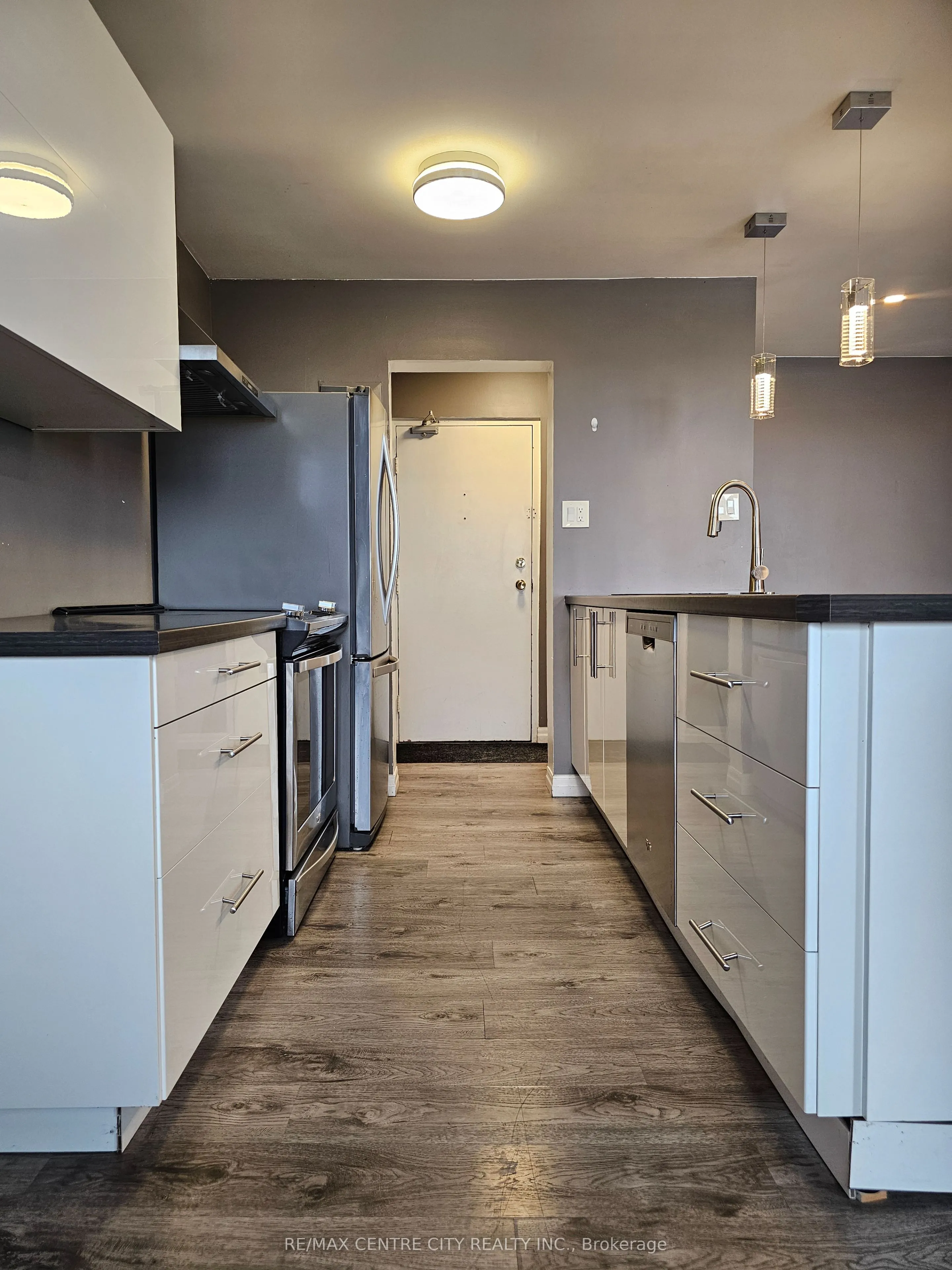 1102 Jalna Boulevard #601