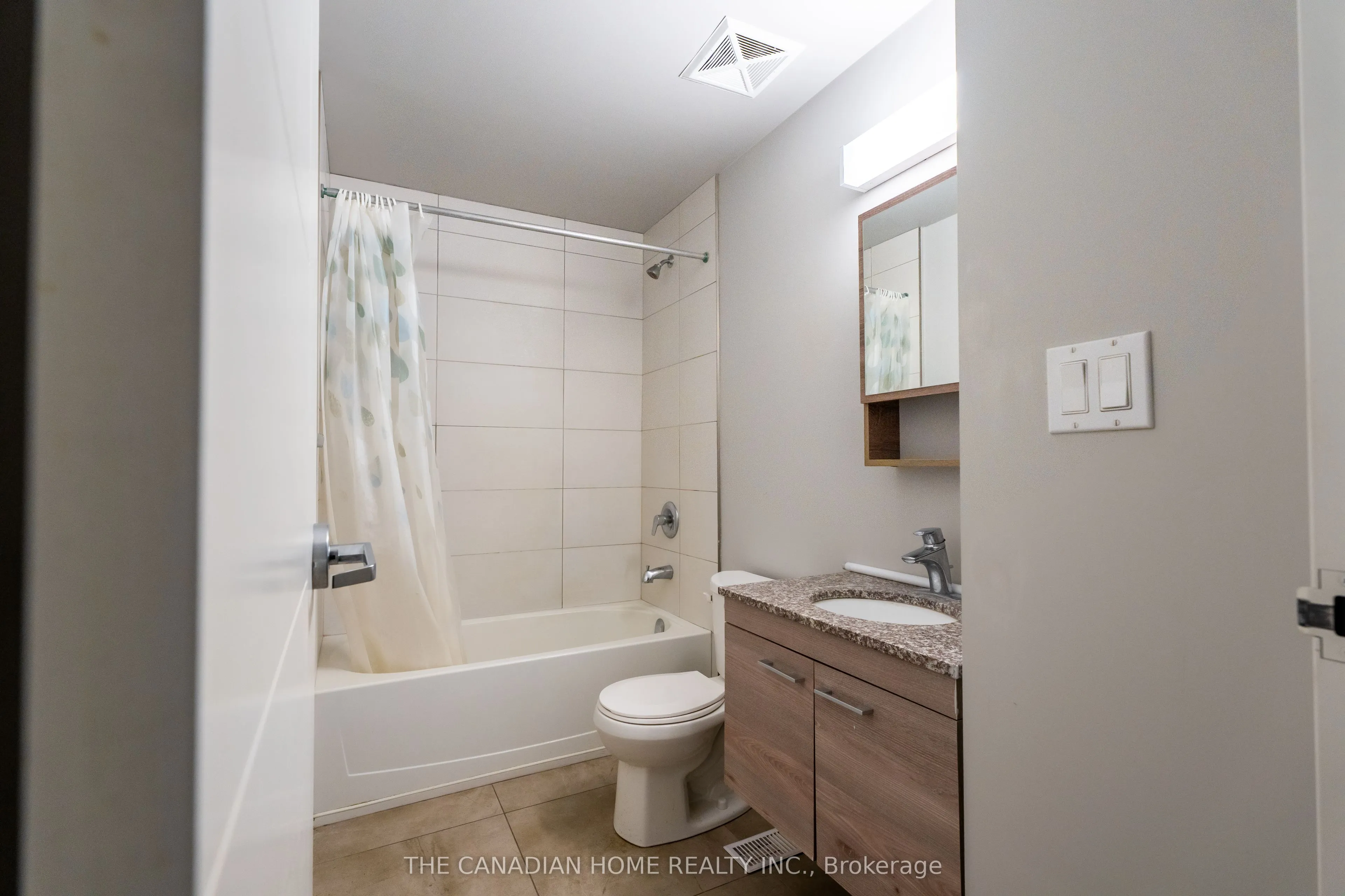 62 Balsam Street, #T201