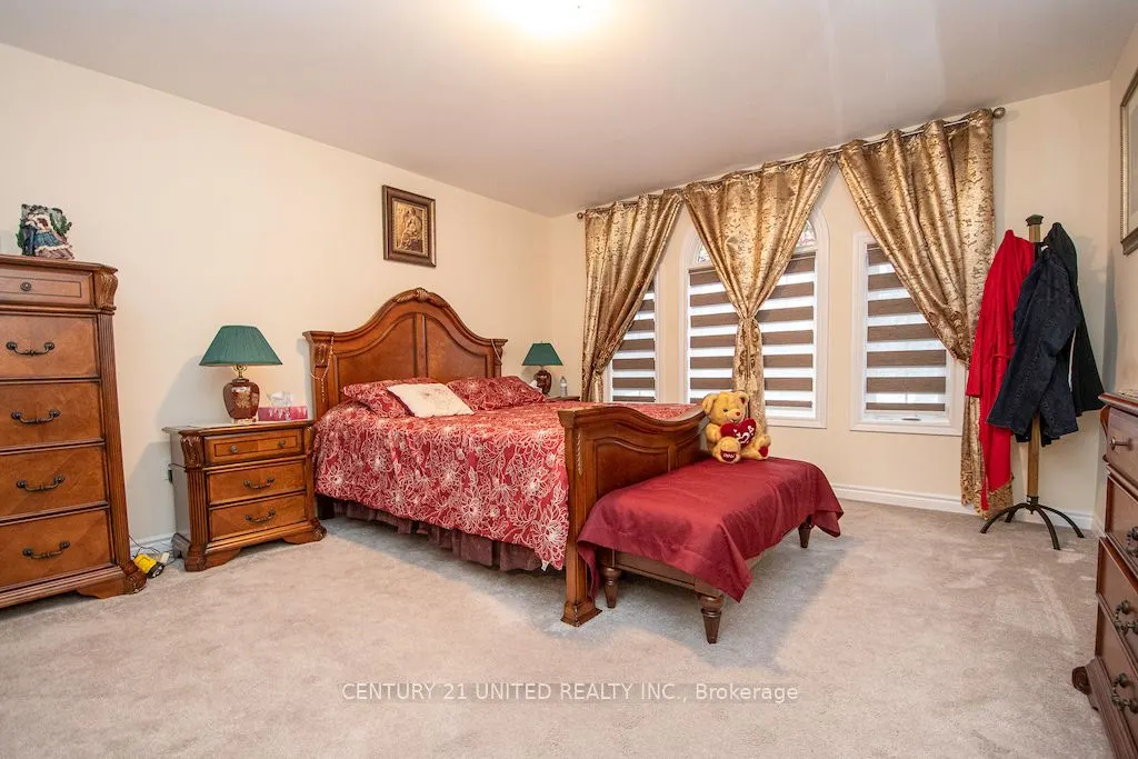 11 Lords Drive