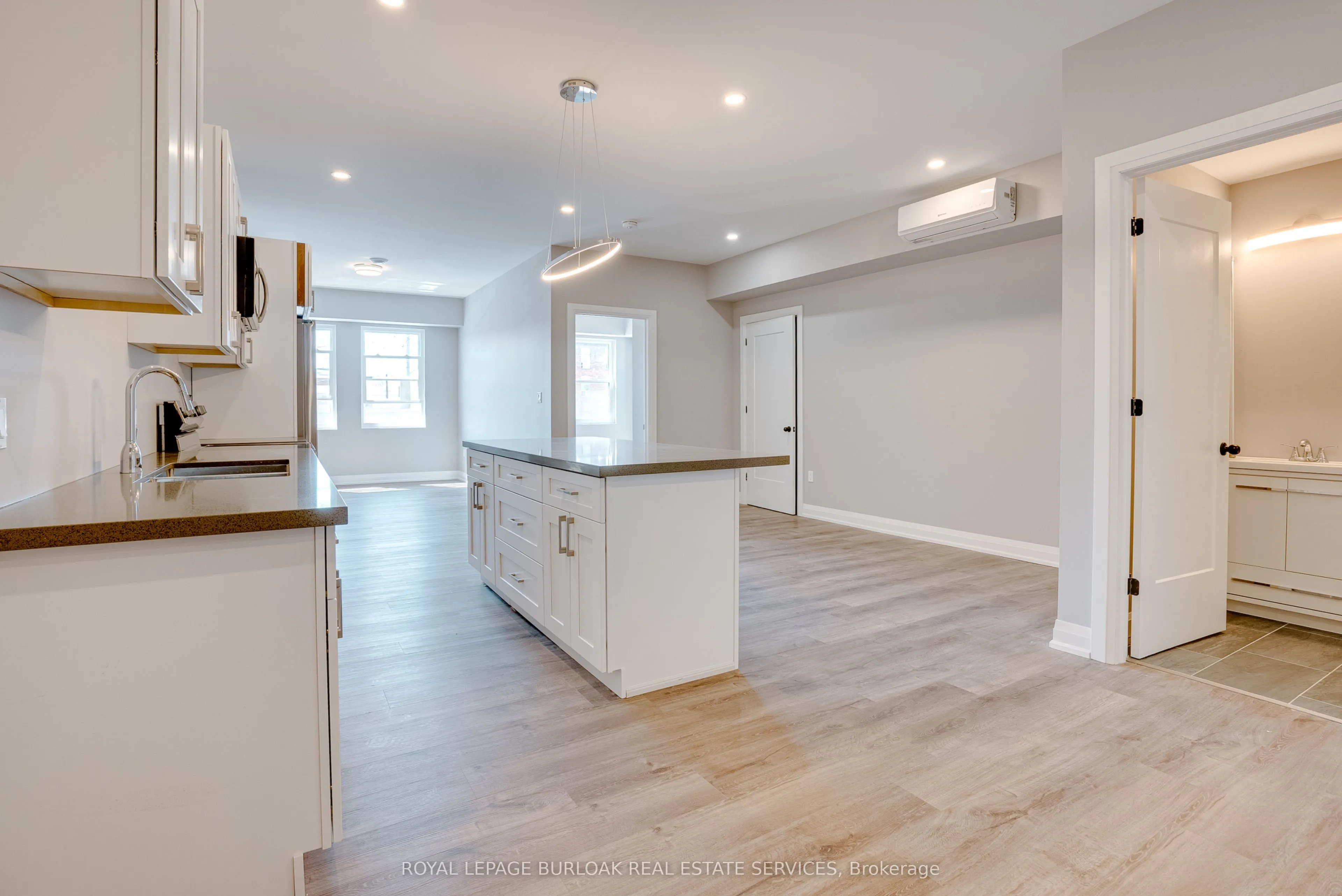 39 Kent Street N