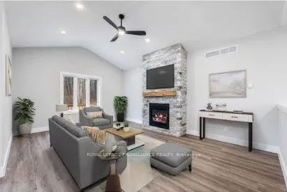 64 Riverside Trail