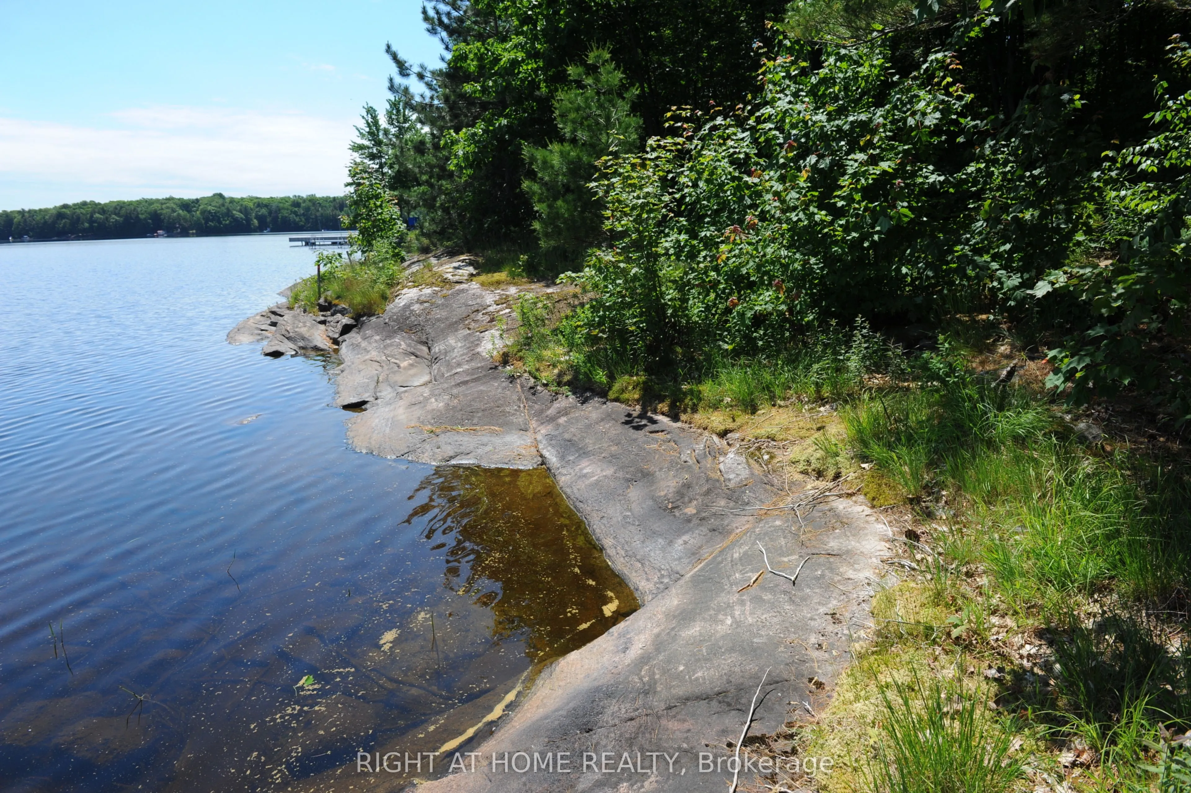 22 Hawkins Point
