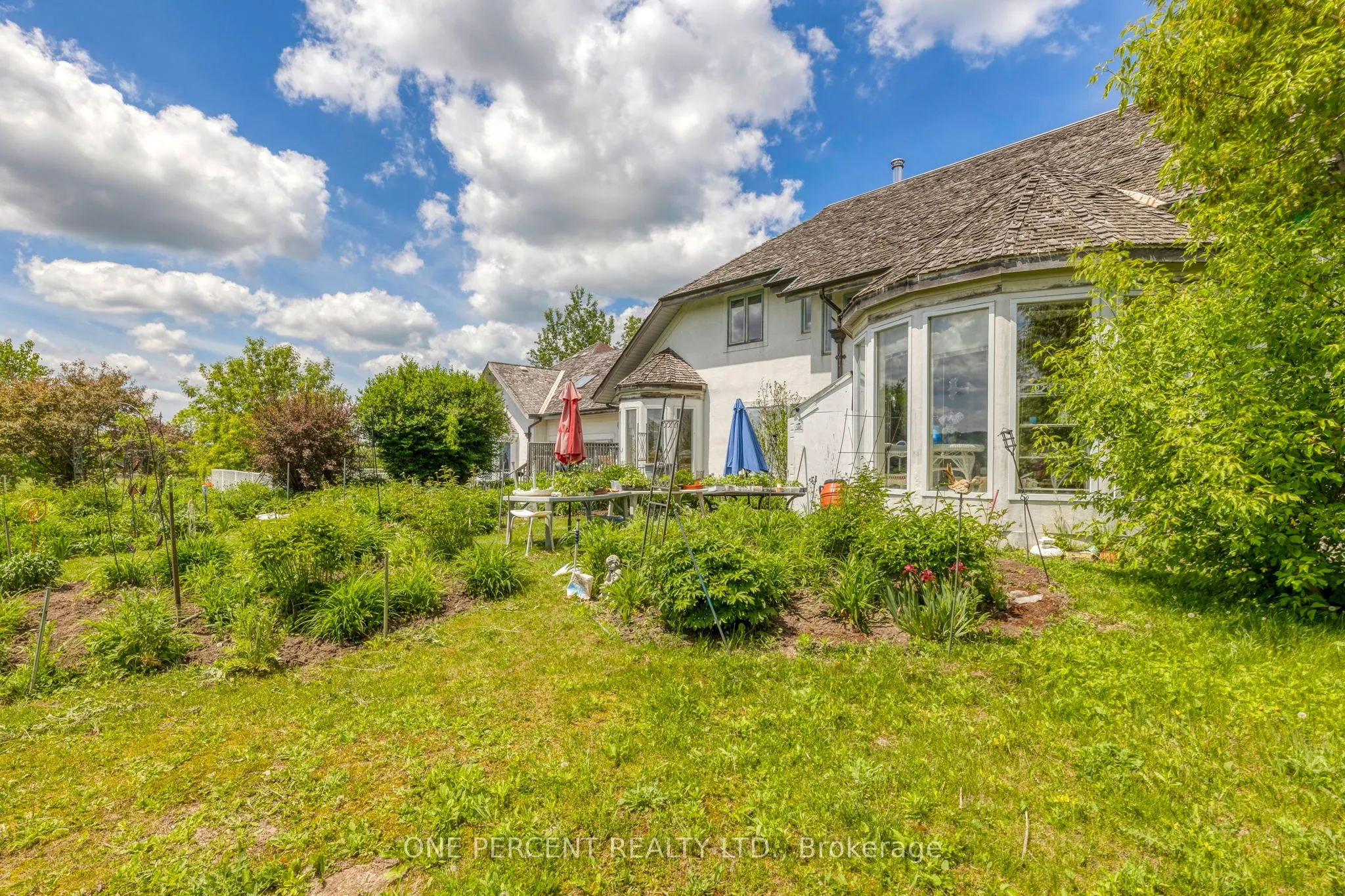 1315 Parkhill Road W