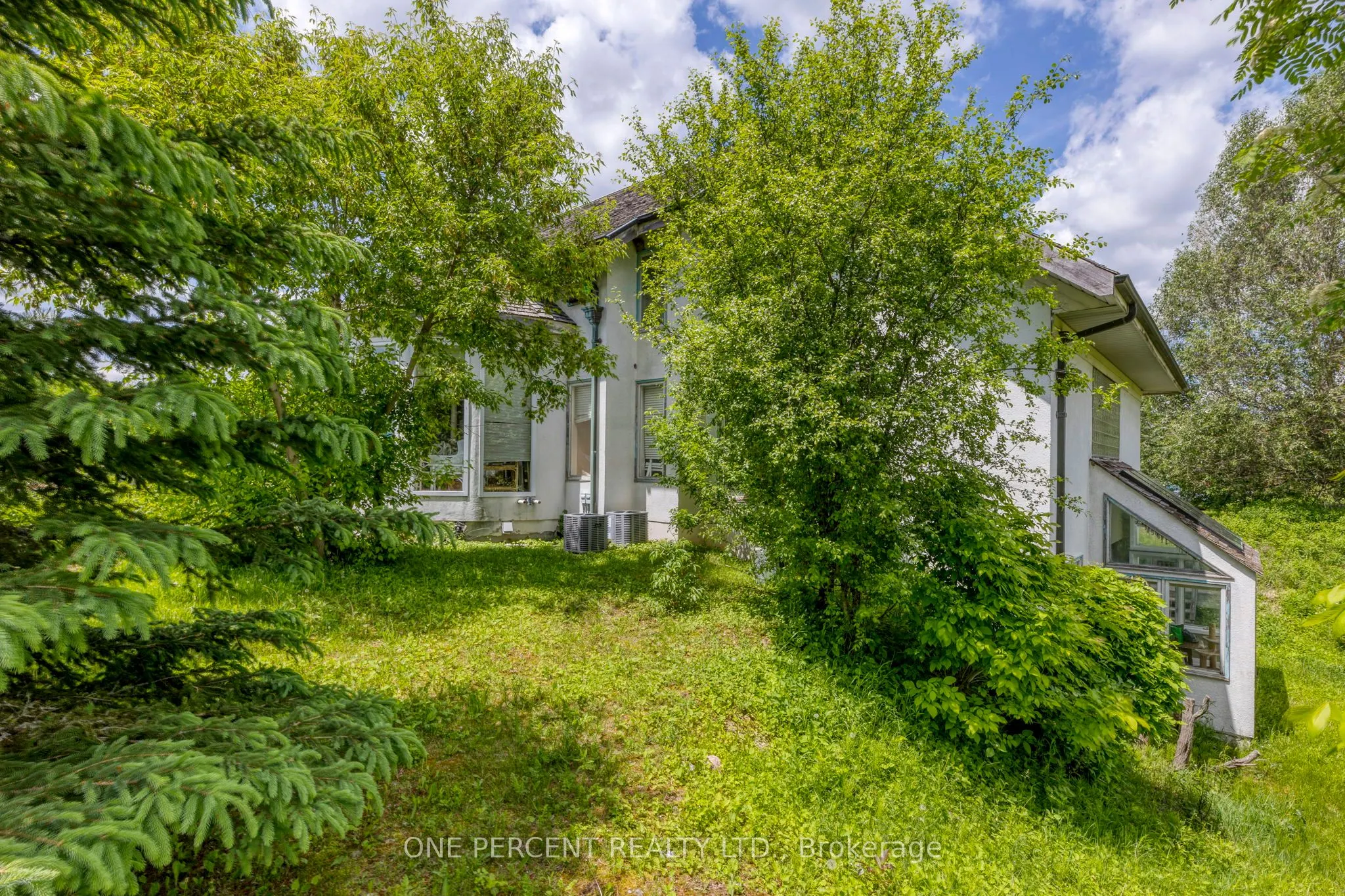 1315 Parkhill Road W