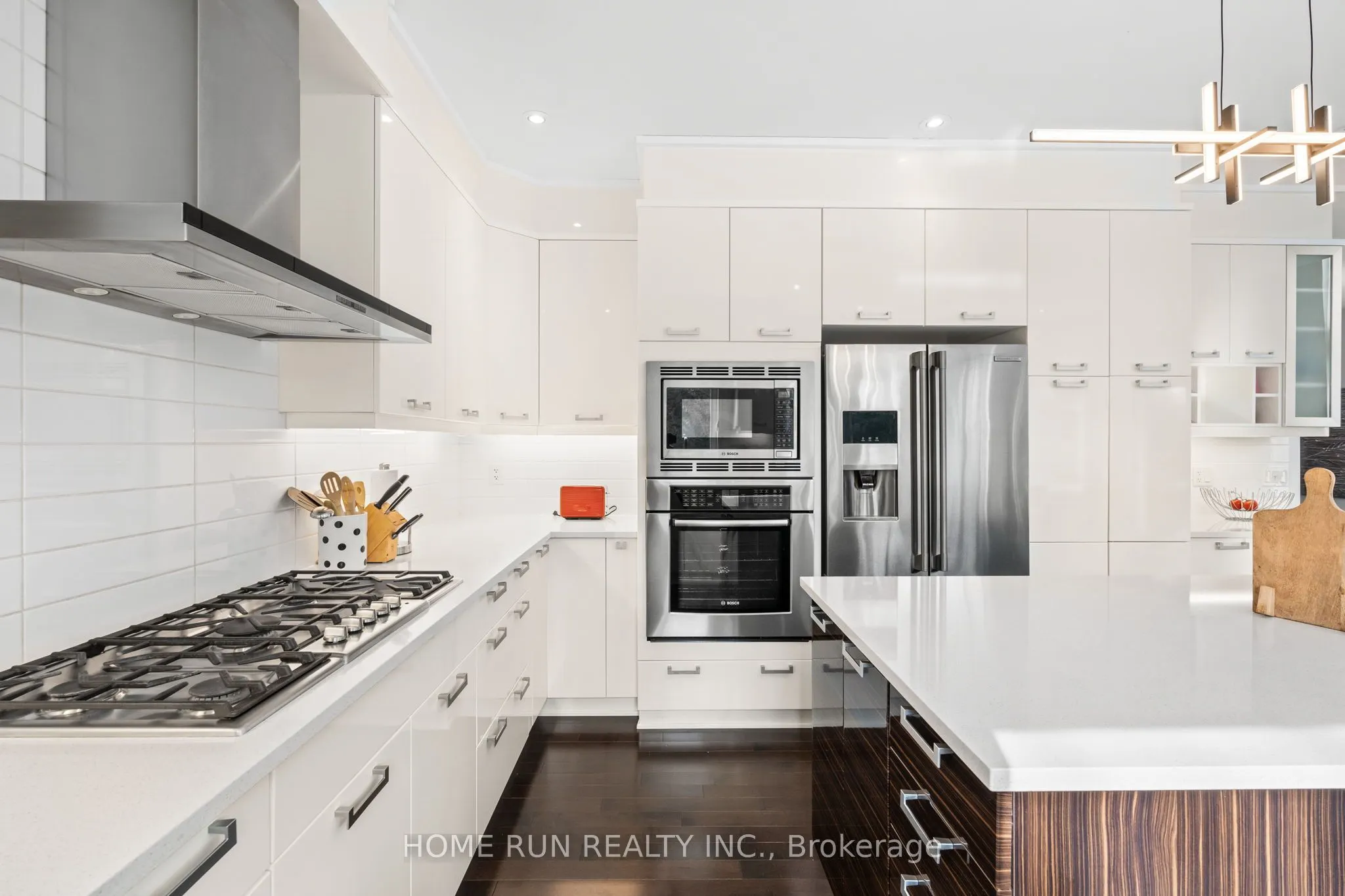 100 Kinghaven Crescent