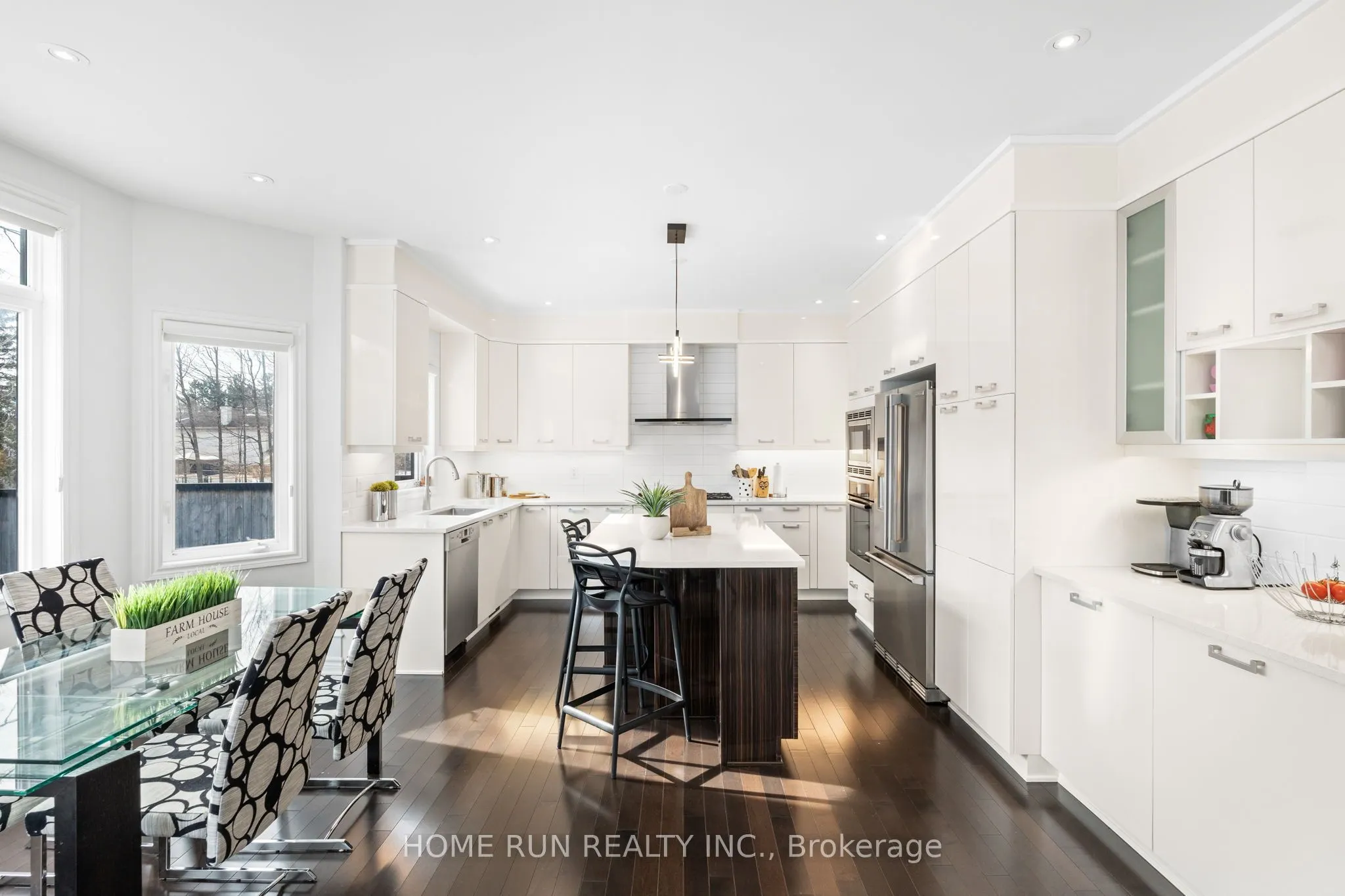 100 Kinghaven Crescent