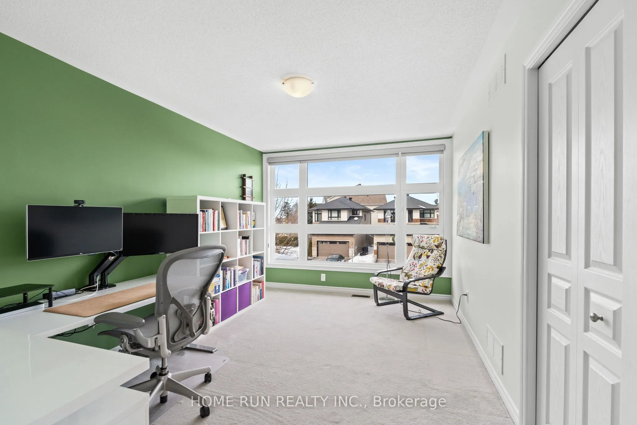 100 Kinghaven Crescent