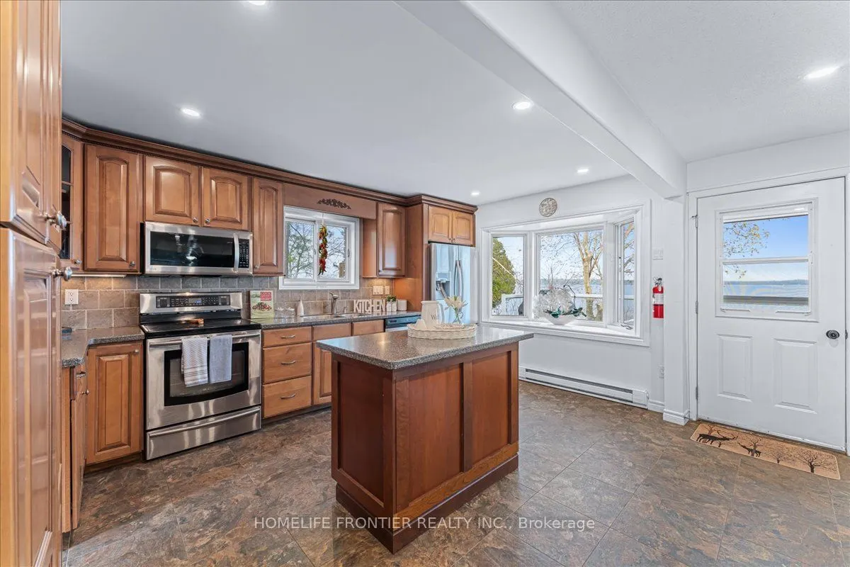 6 Lakeview Park Road
